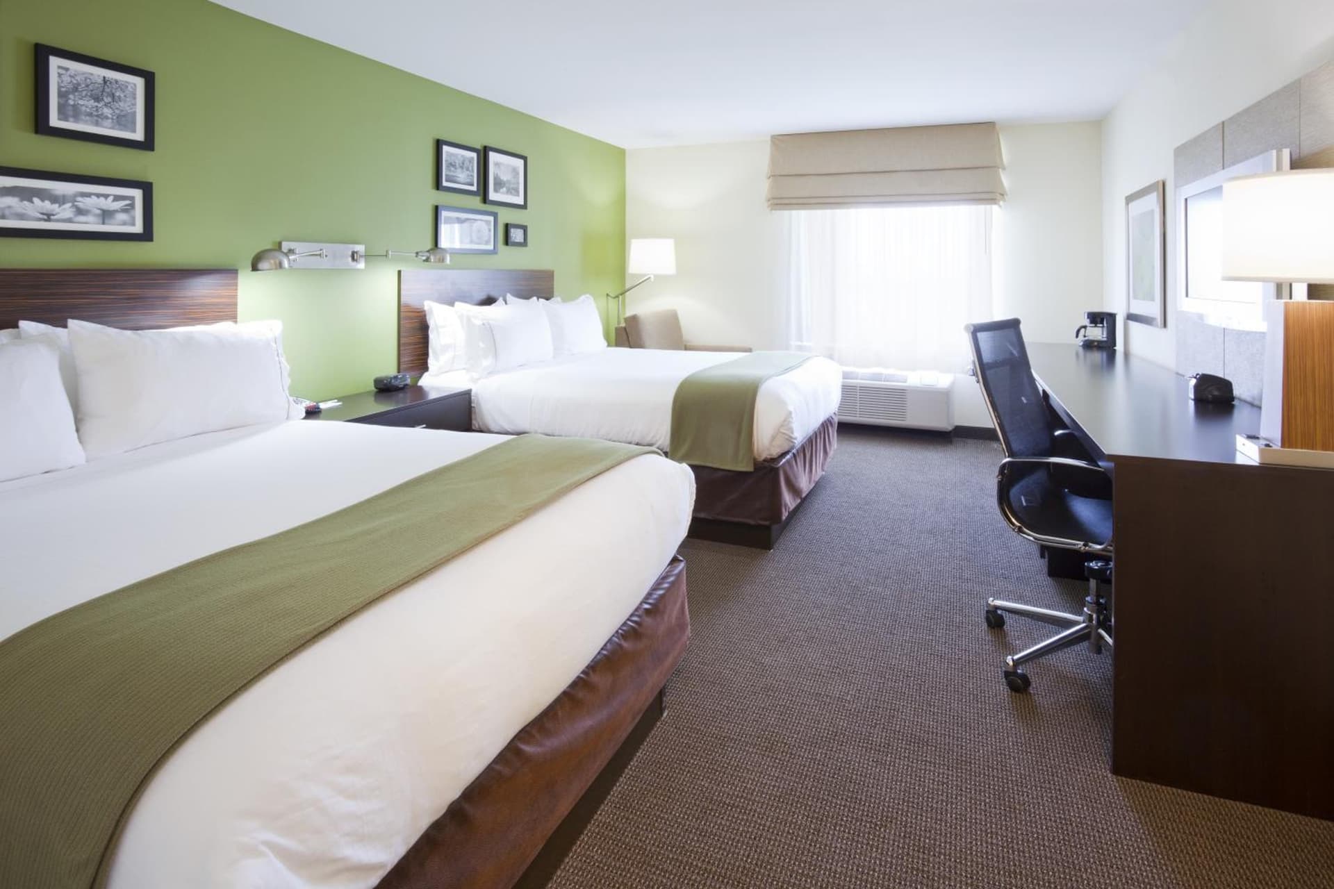Holiday Inn Express Hotel & Suites Rogers by IHG property views in Rogers, MN — gallery photo 3