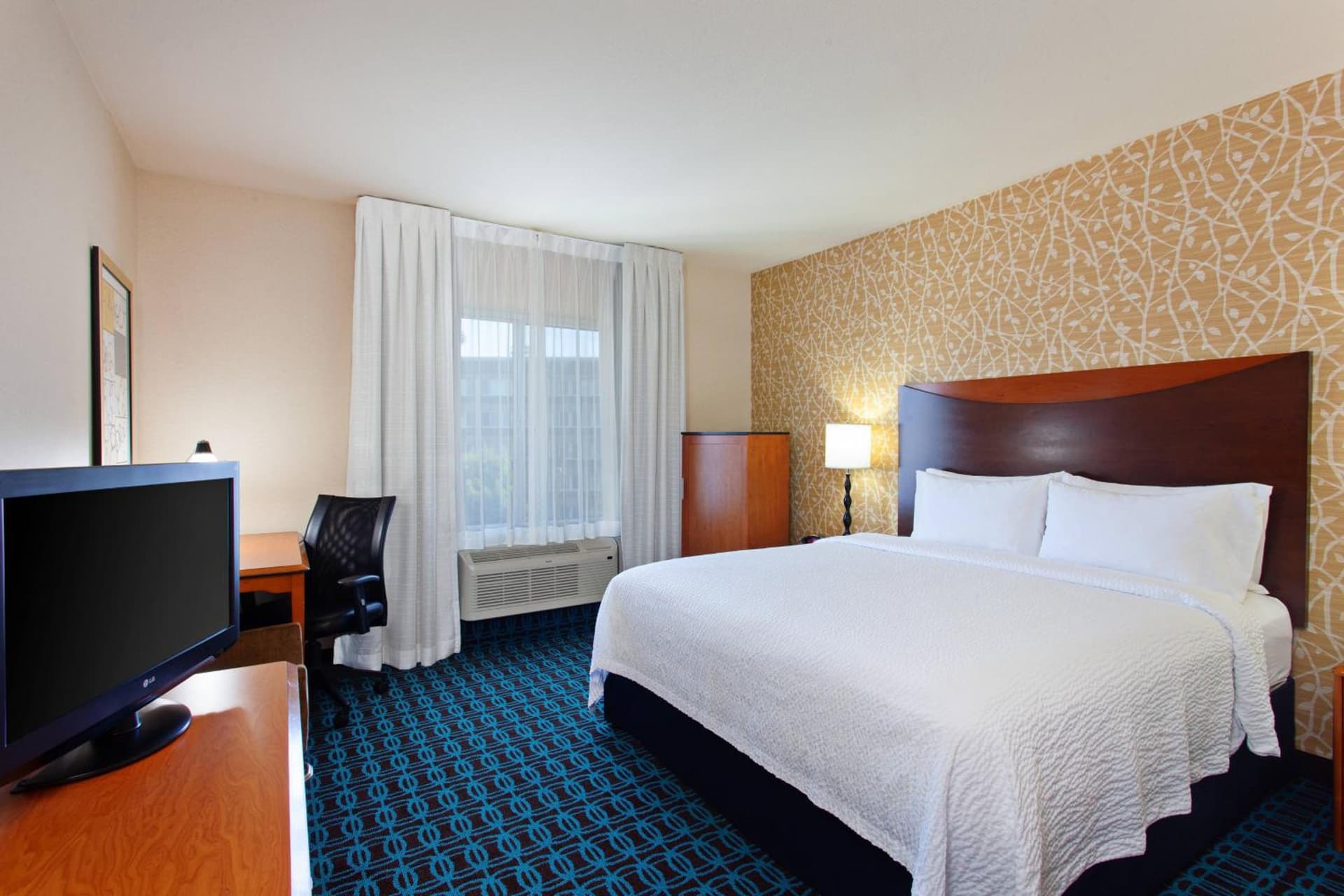 Fairfield Inn & Suites - Los Angeles West Covina interior in West Covina, CA — gallery photo 2