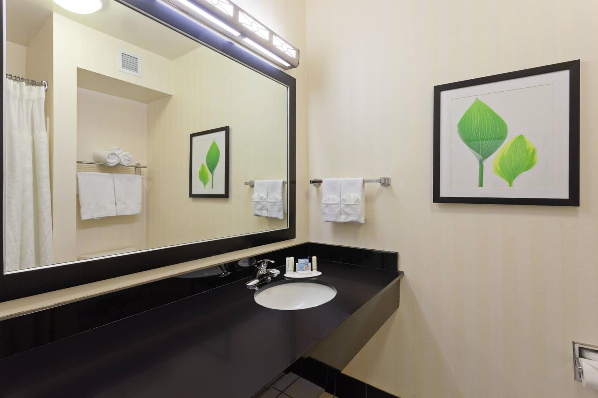 Fairfield Inn & Suites - Los Angeles West Covina gallery photo in West Covina, CA — image 15