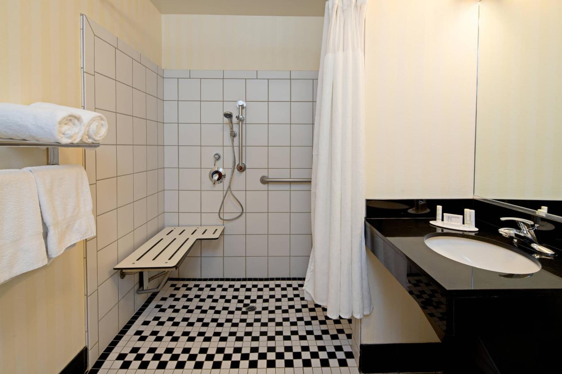 Fairfield Inn & Suites - Los Angeles West Covina gallery photo in West Covina, CA — image 14
