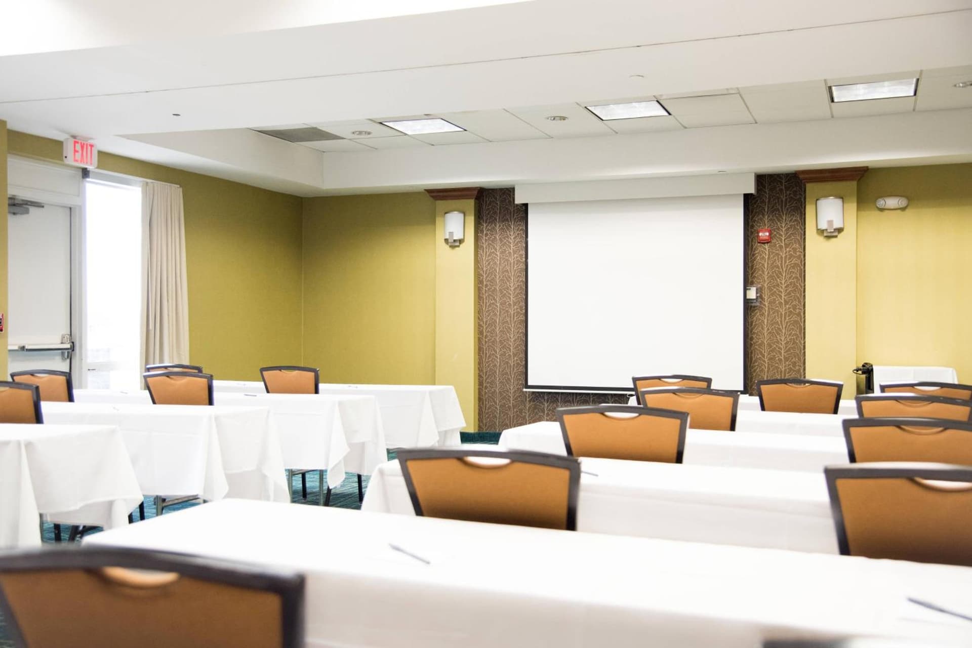 SpringHill Suites by Marriott Chicago Naperville Warrenville gallery photo in Warrenville, IL — image 19
