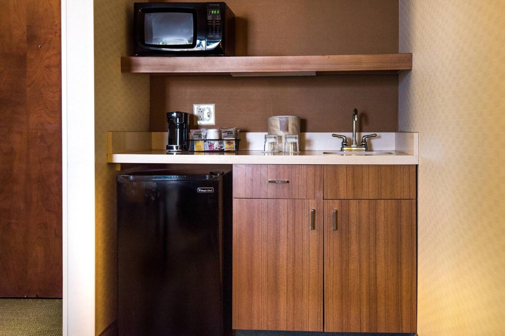 SpringHill Suites by Marriott Chicago Naperville Warrenville gallery photo in Warrenville, IL — image 10
