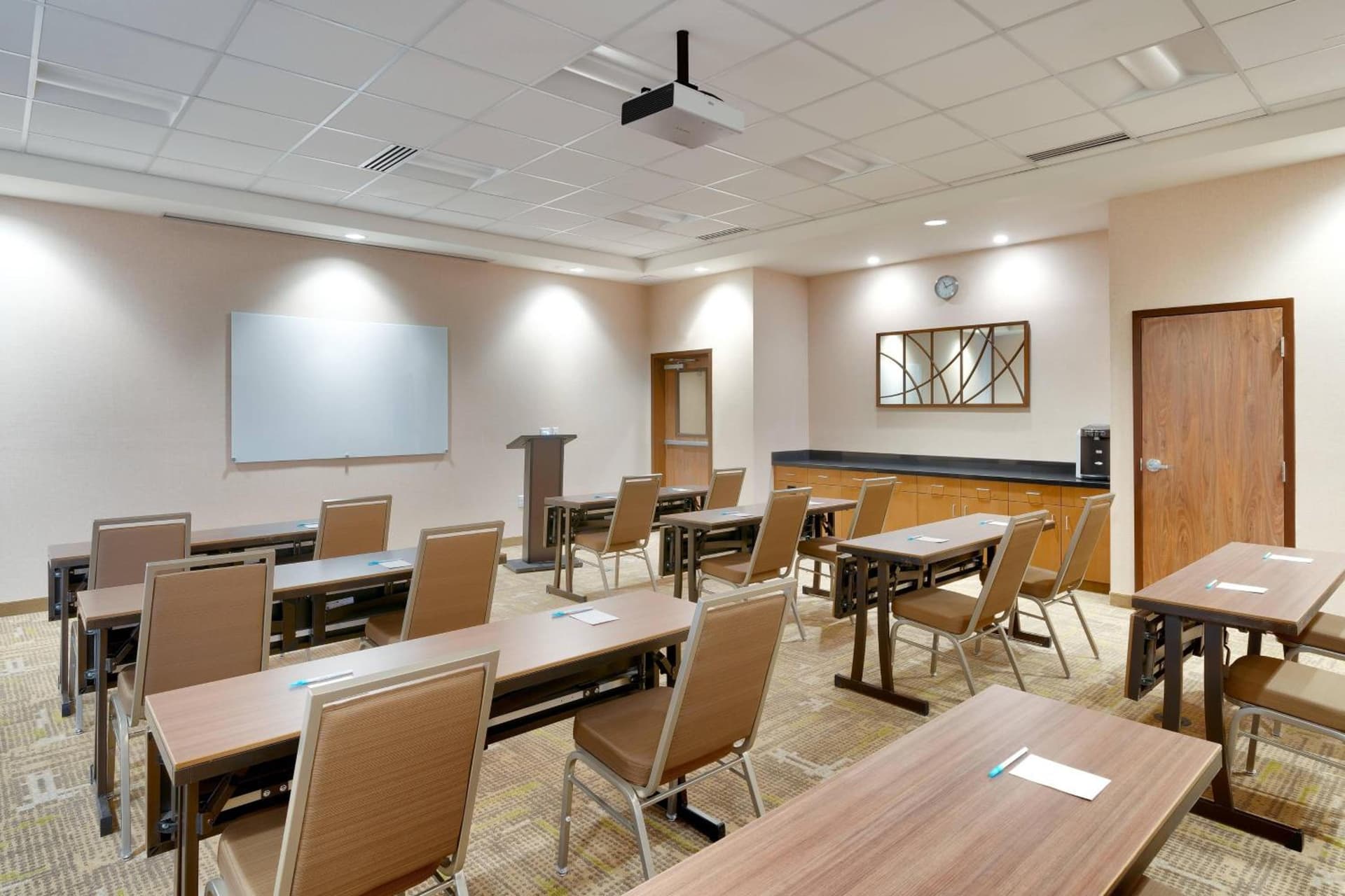 Fairfield by Marriott Inn & Suites Denver West - Federal Center gallery photo in Lakewood, CO — image 12