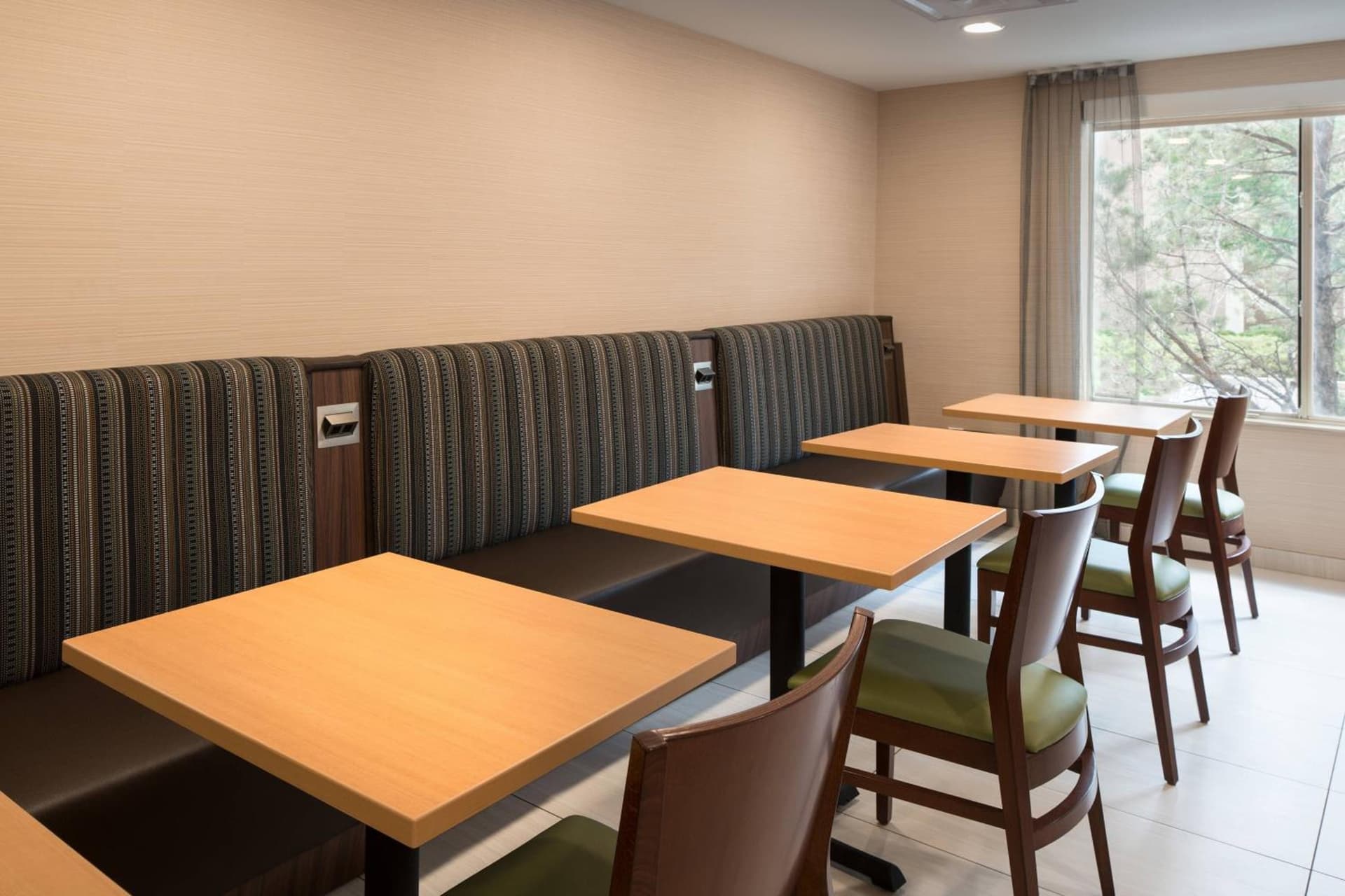 Fairfield Inn by Marriott Loveland Fort Collins gallery photo in Loveland, CO — image 5