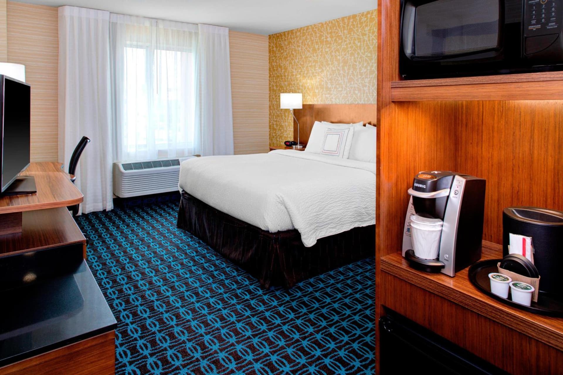 Fairfield Inn & Suites by Marriott Bakersfield North/Airport gallery photo in Bakersfield, CA — image 11