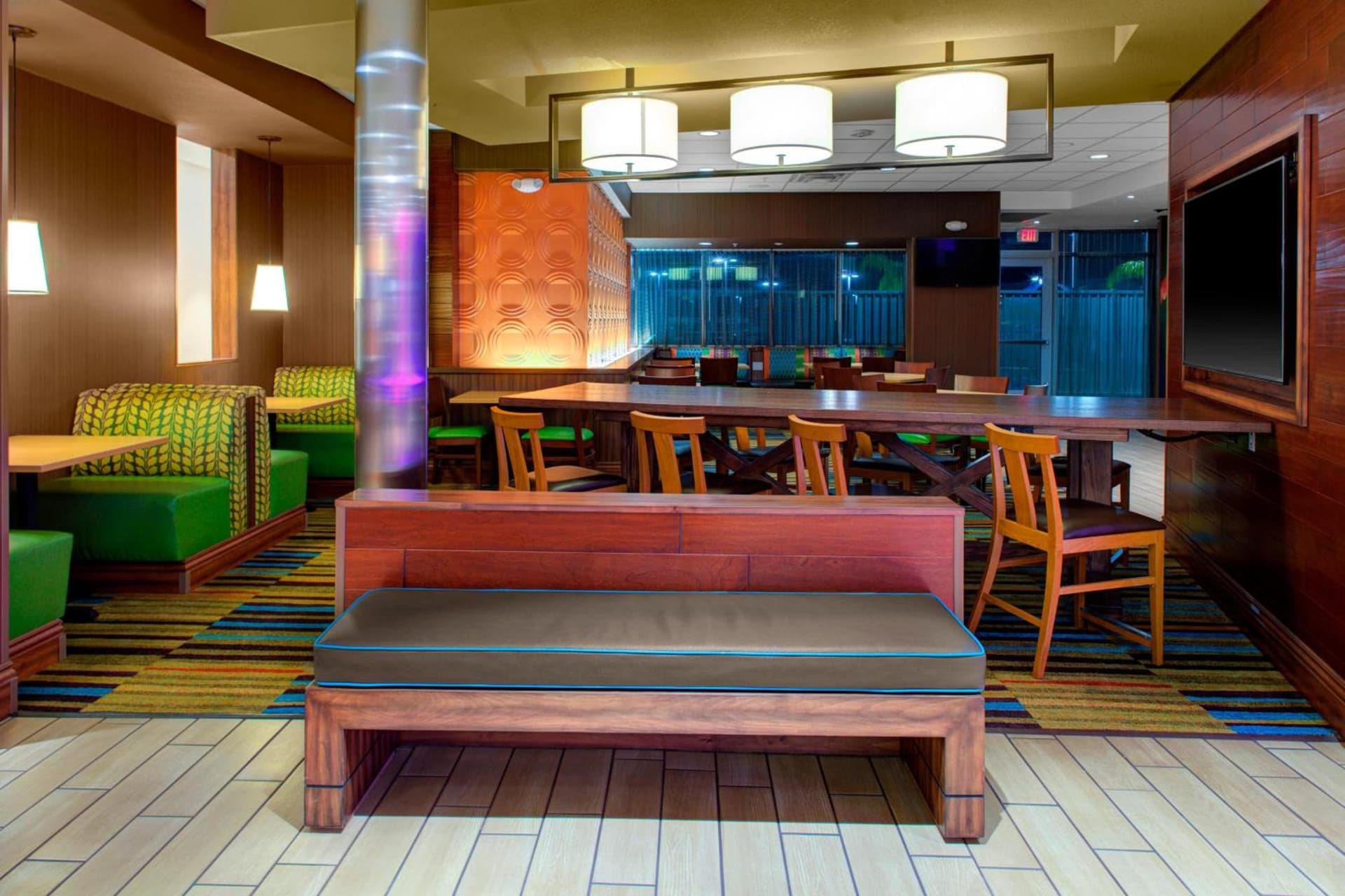 Fairfield Inn & Suites by Marriott Bakersfield North/Airport interior in Bakersfield, CA — gallery photo 2