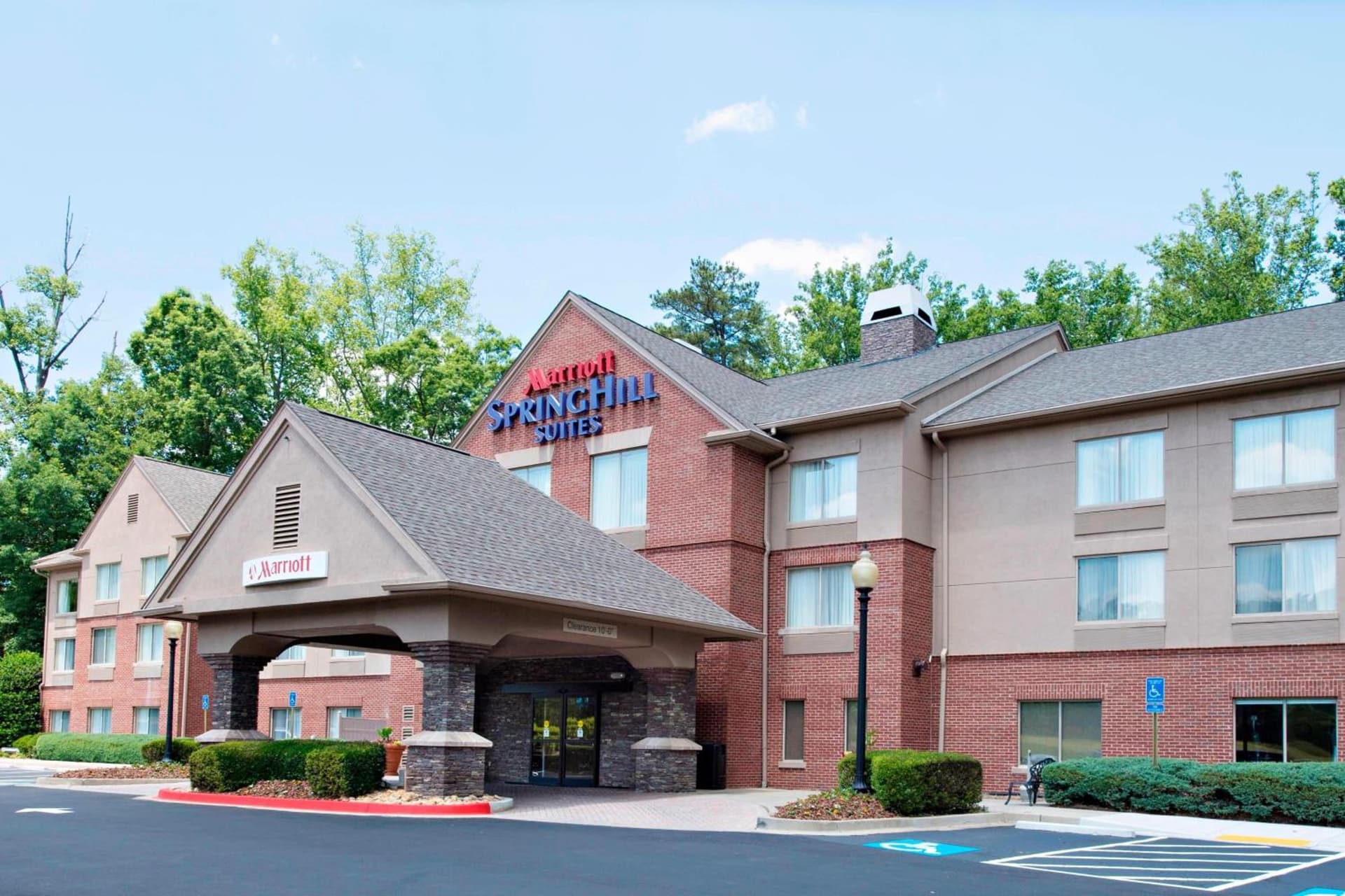 SpringHill Suites by Marriott Atlanta Alpharetta interior in Alpharetta, GA — gallery photo 2