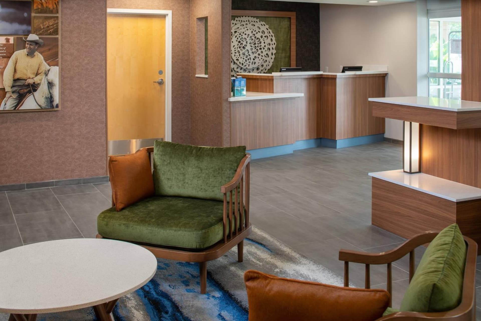 Fairfield Inn and Suites by Marriott Lake Charles - Sulphur interior in Sulphur, LA — gallery photo 2