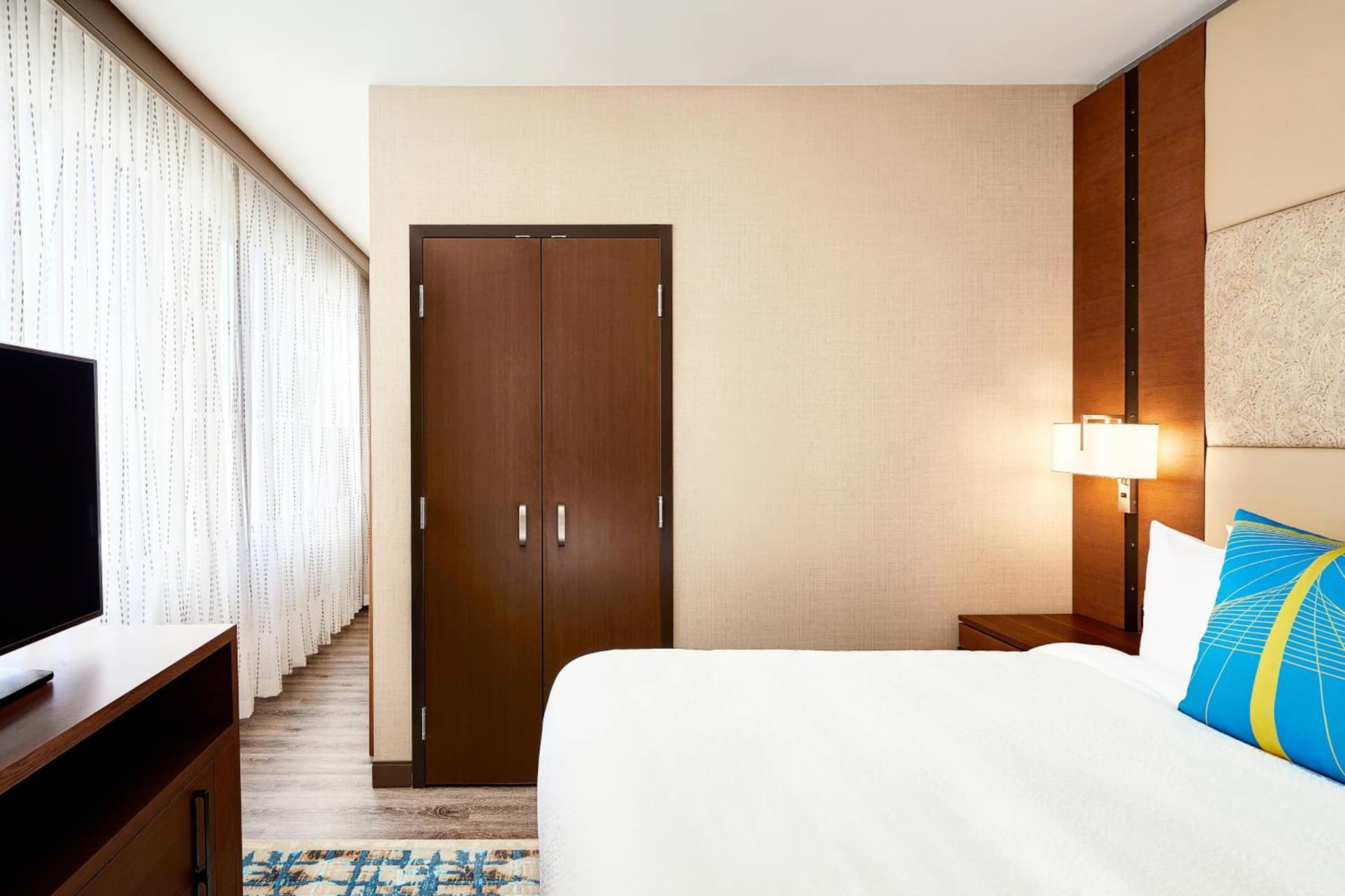 Residence Inn by Marriott Dallas Downtown gallery photo in Dallas, TX — image 17