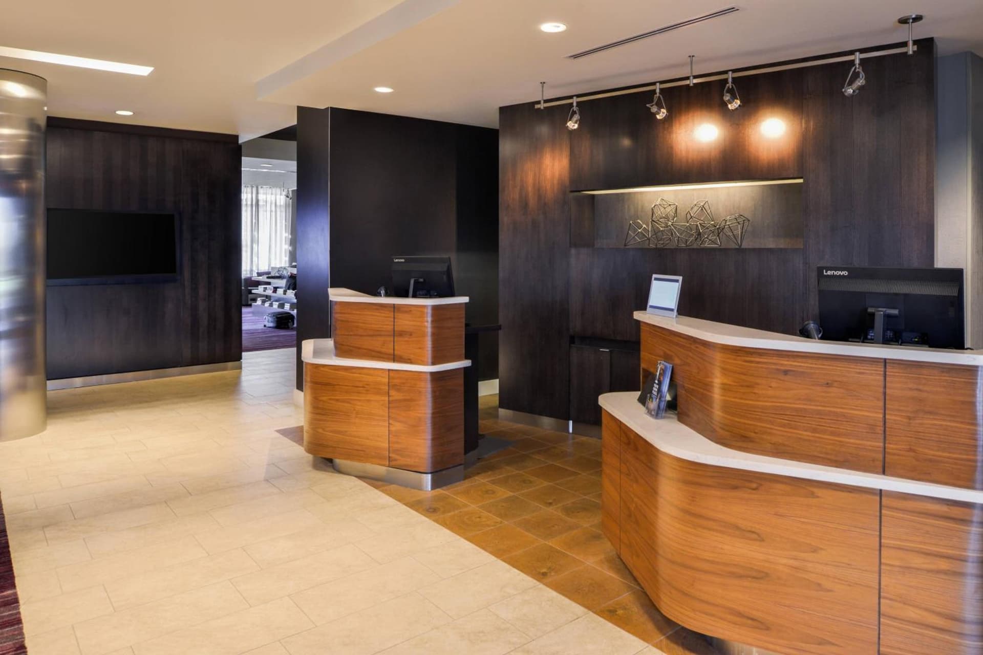 Courtyard by Marriott Columbus Grove City interior in Grove City, OH — gallery photo 2