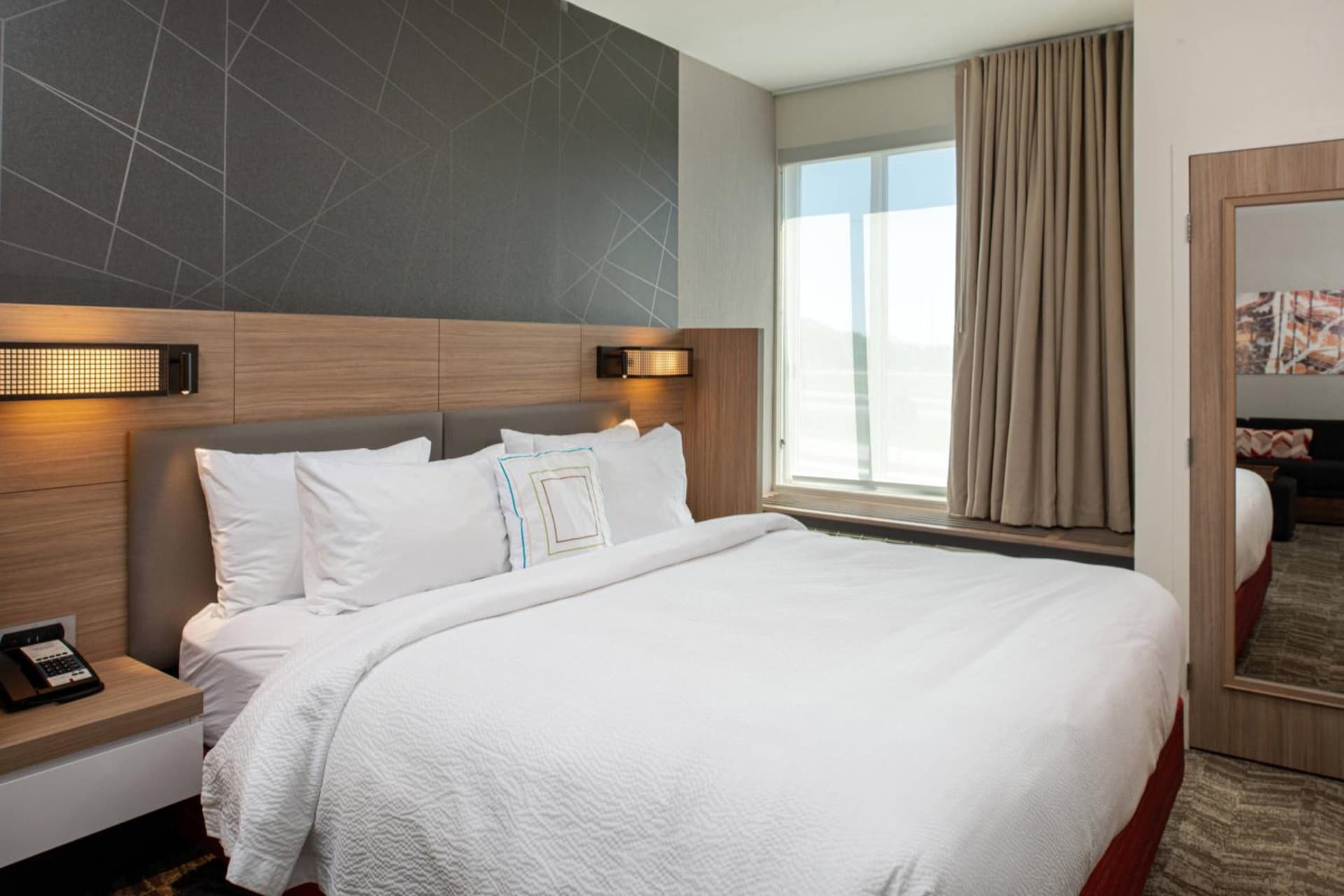 SpringHill Suites by Marriott Kansas City Northeast property views in Kansas City, MO — gallery photo 3