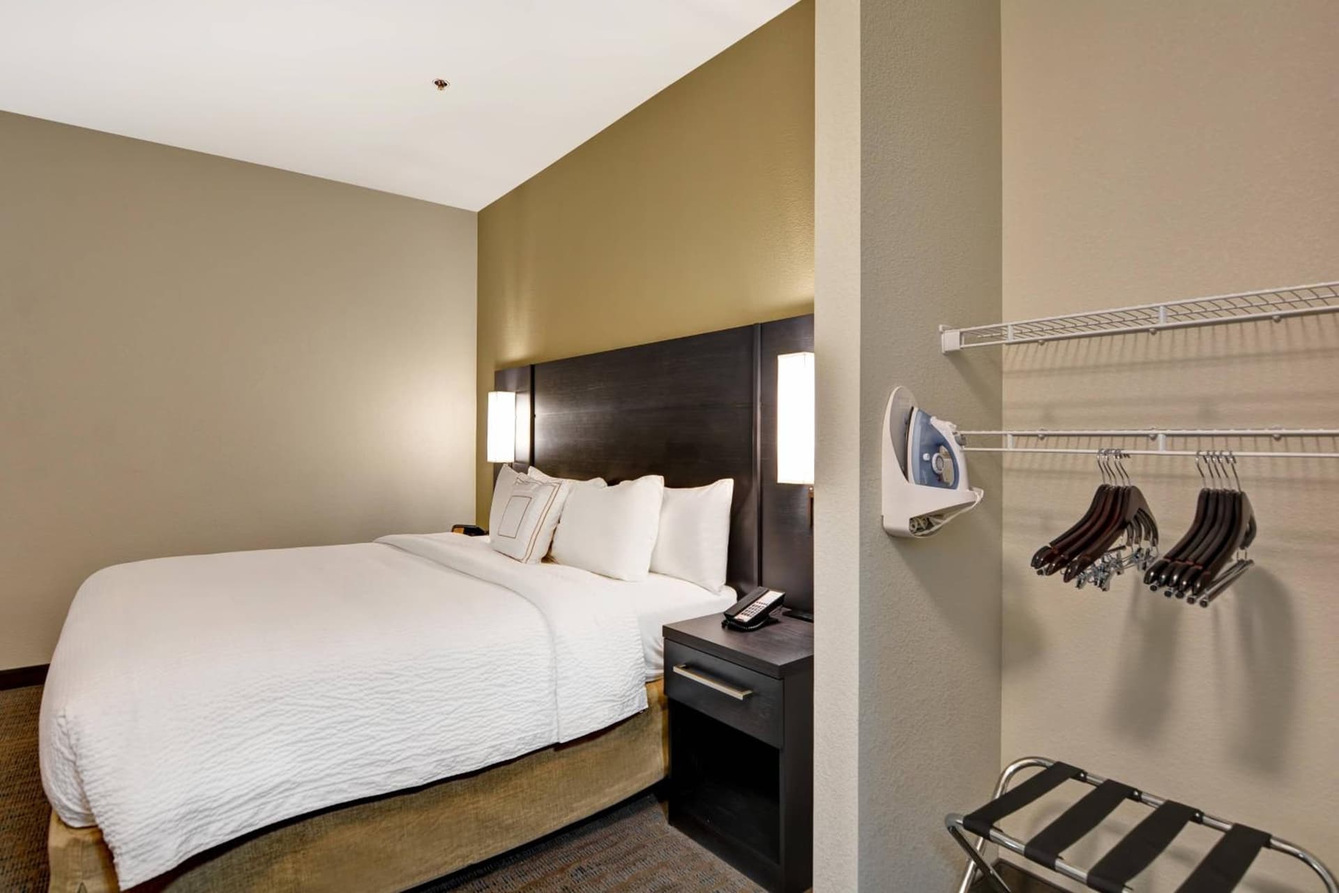 Residence Inn by Marriott Cleveland Airport/Middleburg Heights gallery photo in Middleburg Heights, OH — image 6