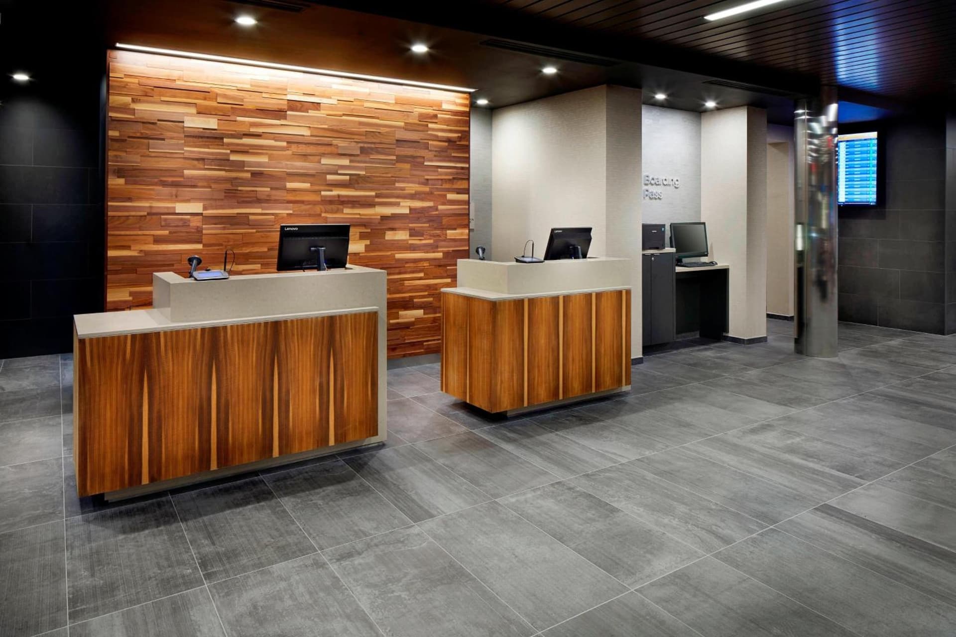 Courtyard by Marriott Houston Intercontinental Airport gallery photo in Houston, TX — image 8