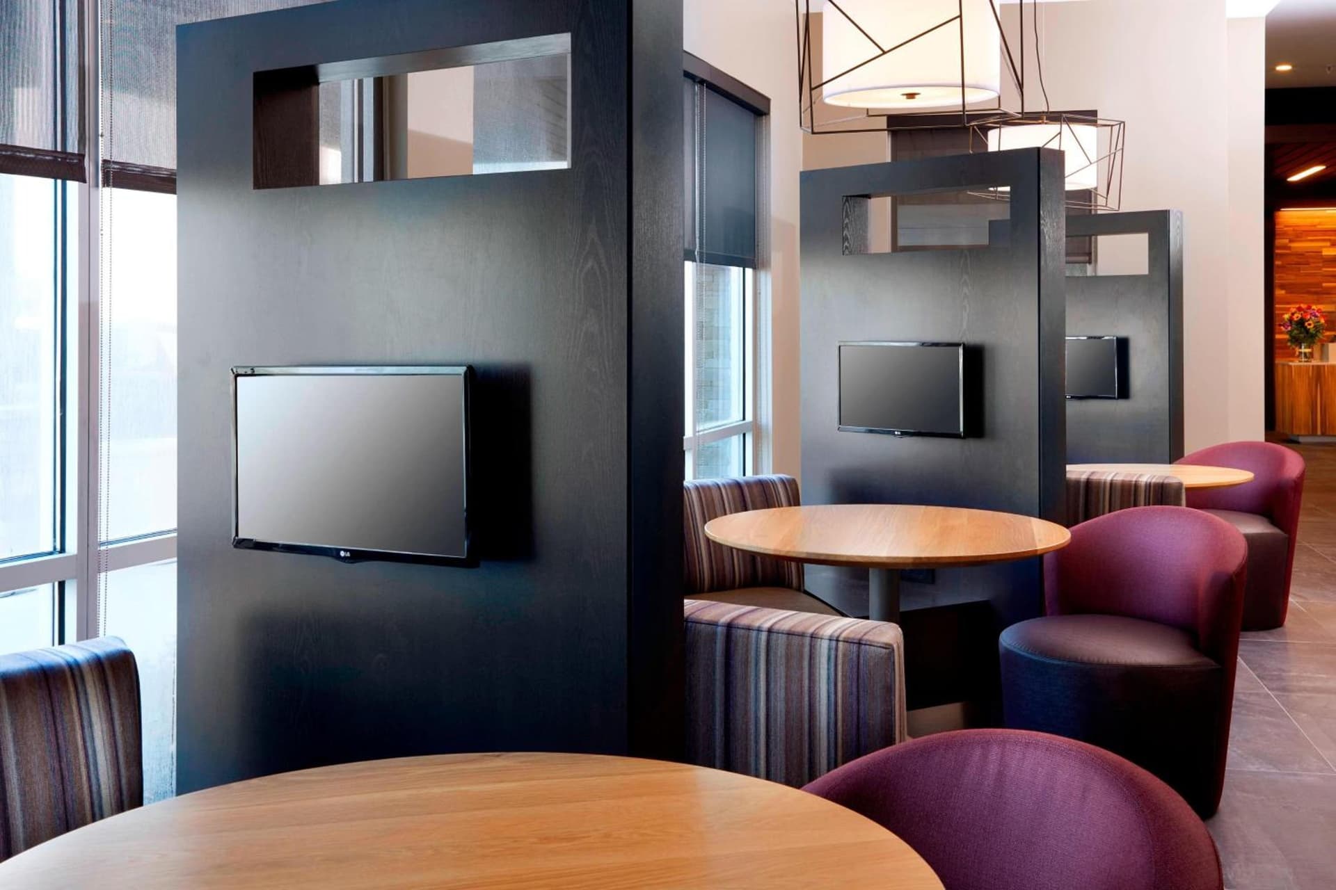 Courtyard by Marriott Houston Intercontinental Airport gallery photo in Houston, TX — image 5