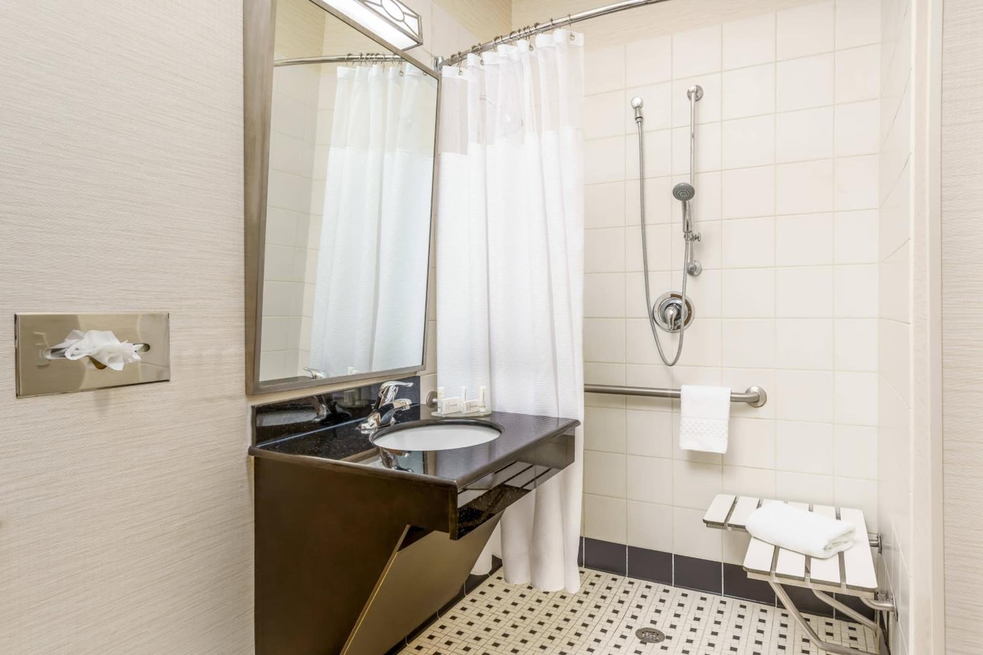 Fairfield by Marriott Peoria East gallery photo in Peoria, IL — image 16