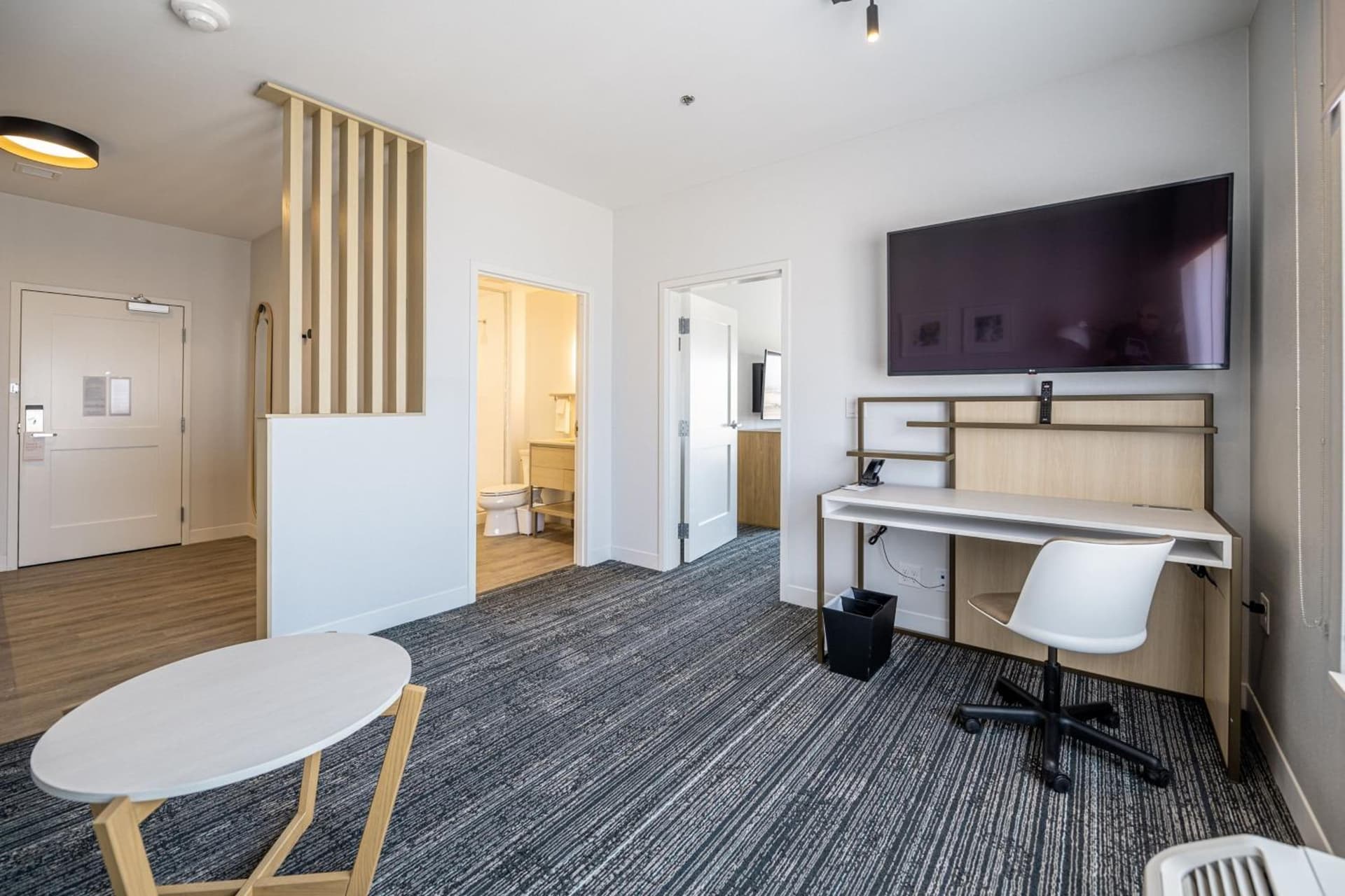 TownePlace Suites by Marriott Las Vegas North I-15 interior in Las Vegas, NV — gallery photo 2