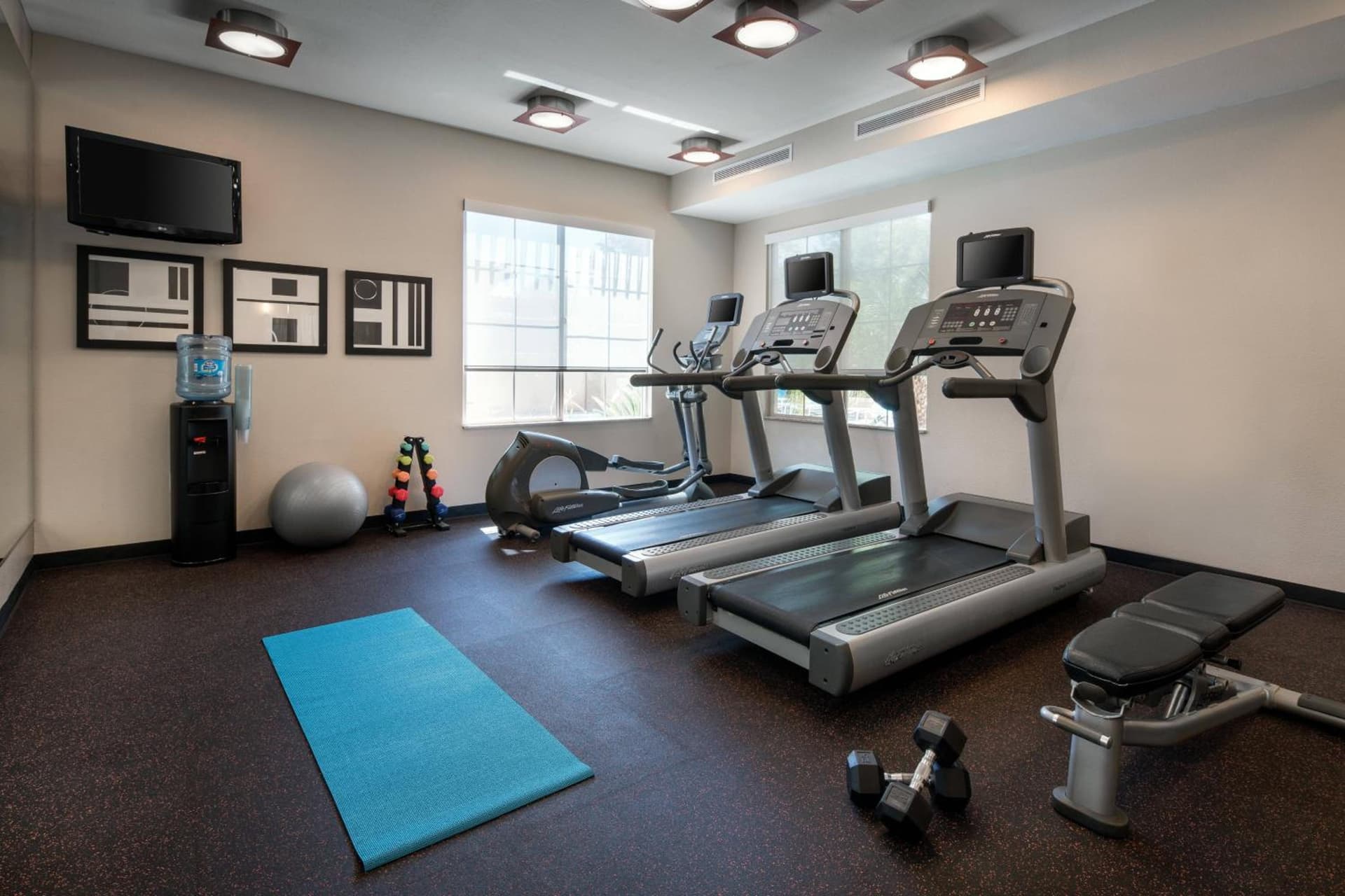 TownePlace Suites by Marriott San Diego Carlsbad / Vista gallery photo in Vista, CA — image 11