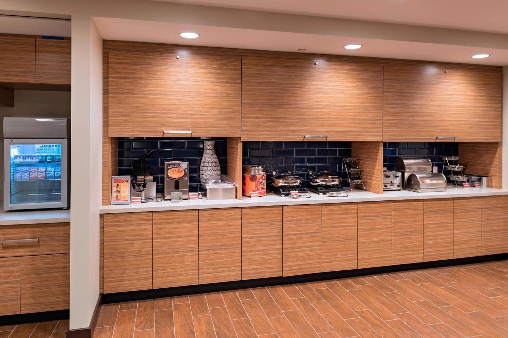 TownePlace Suites by Marriott Tacoma Lakewood interior in Lakewood, WA — gallery photo 2