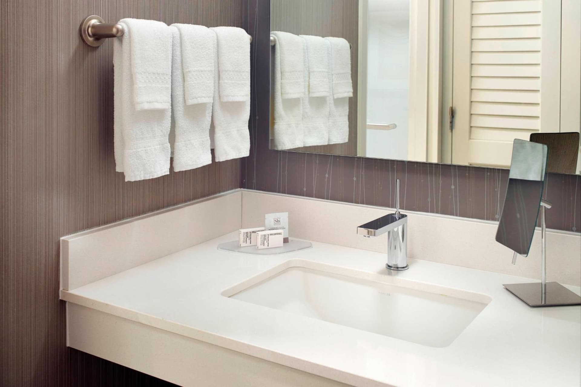 Courtyard by Marriott Raleigh Cary gallery photo in Cary, NC — image 15