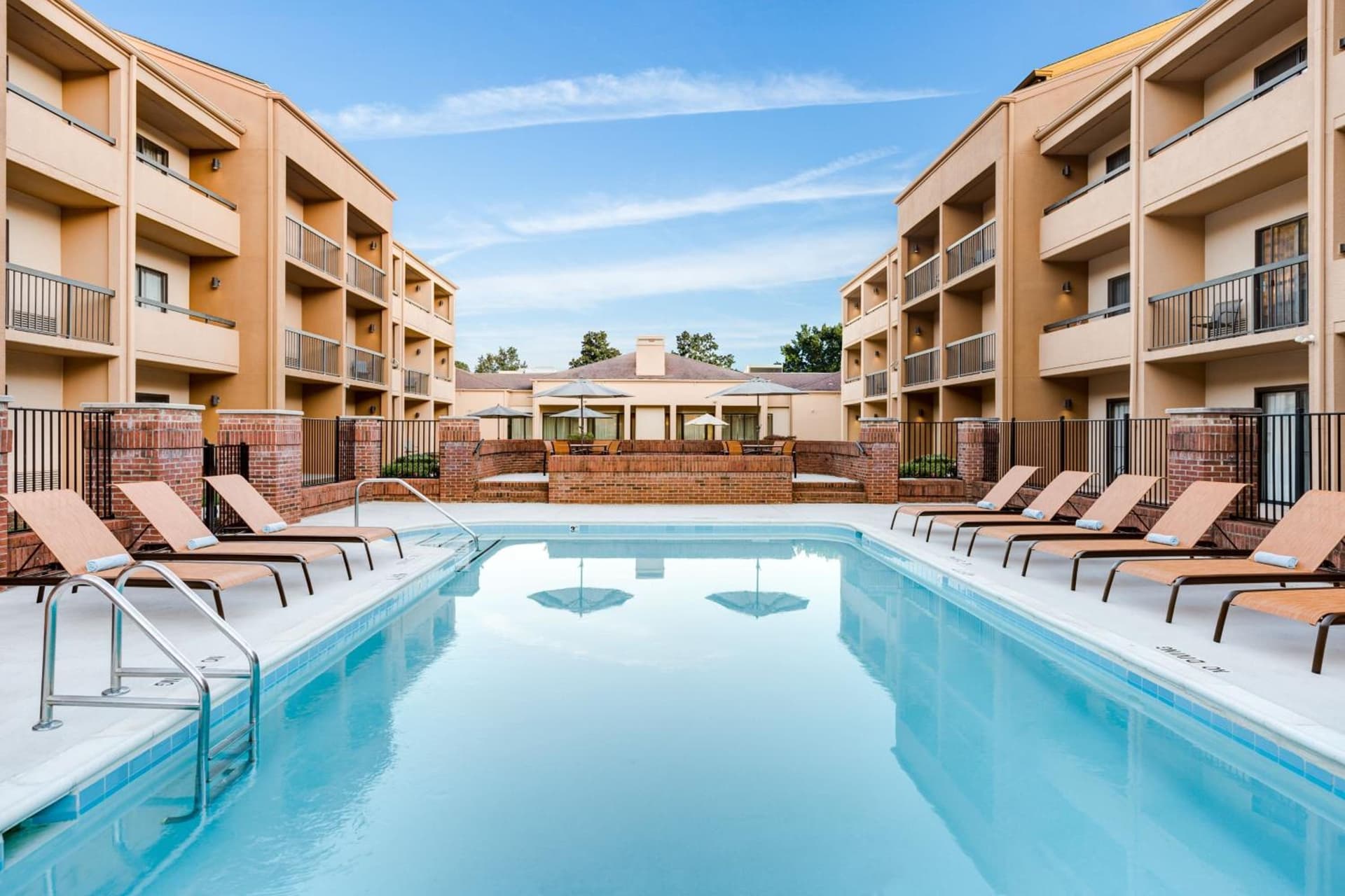 Courtyard by Marriott Raleigh Cary gallery photo in Cary, NC — image 6