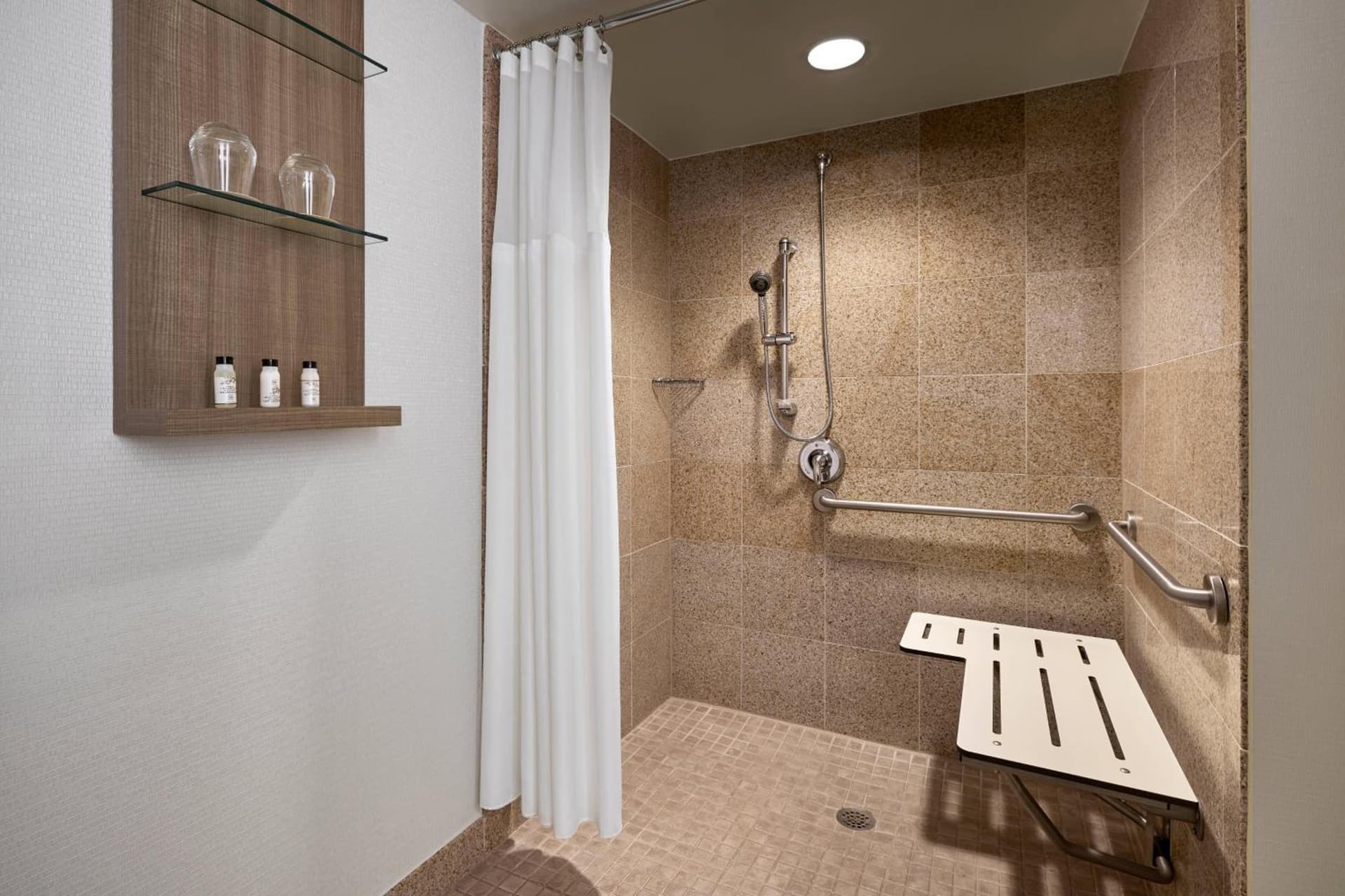 Delta Hotels by Marriott Chesapeake Norfolk gallery photo in Chesapeake, VA — image 7