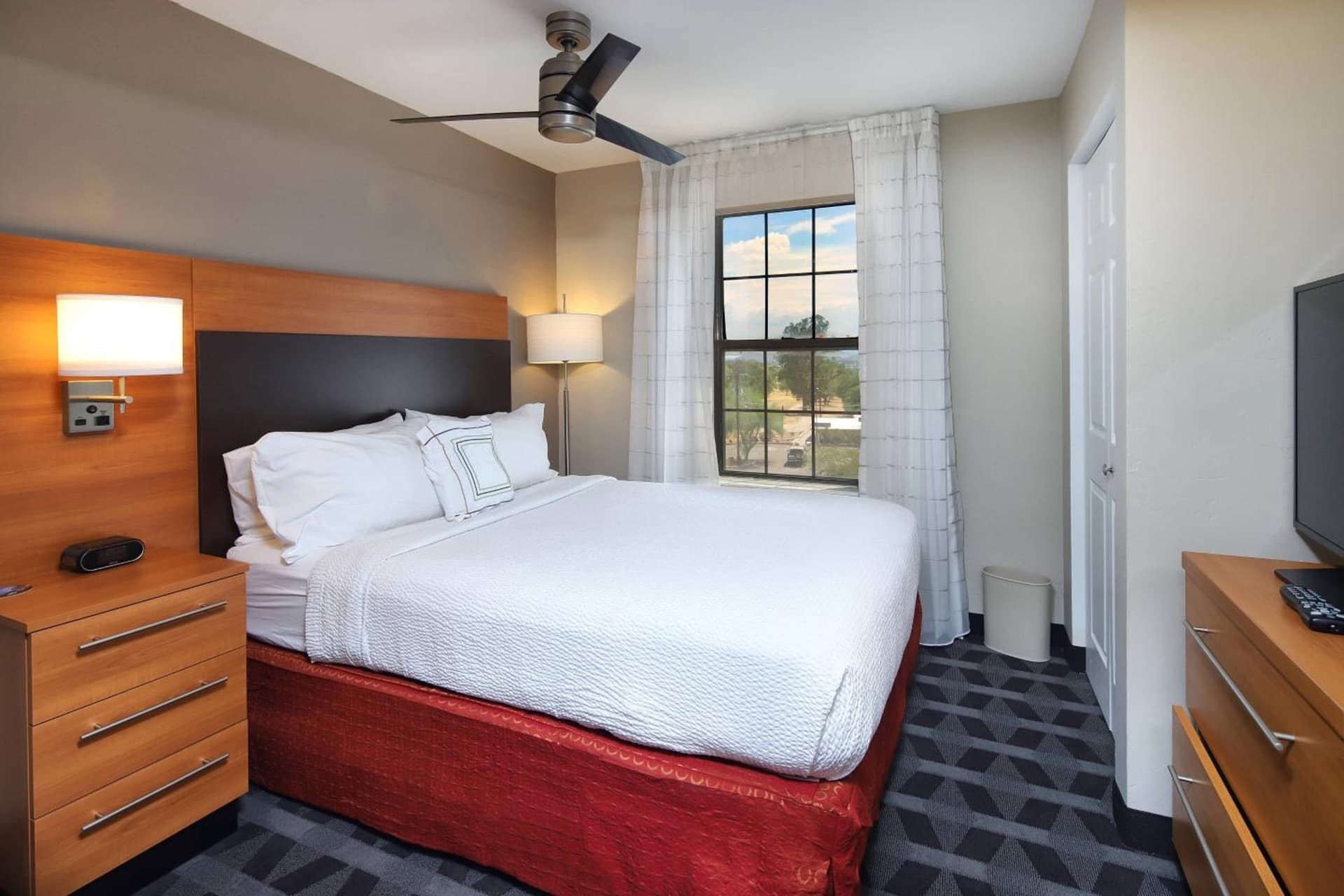 TownePlace Suites Tucson property views in Tucson, AZ — gallery photo 3