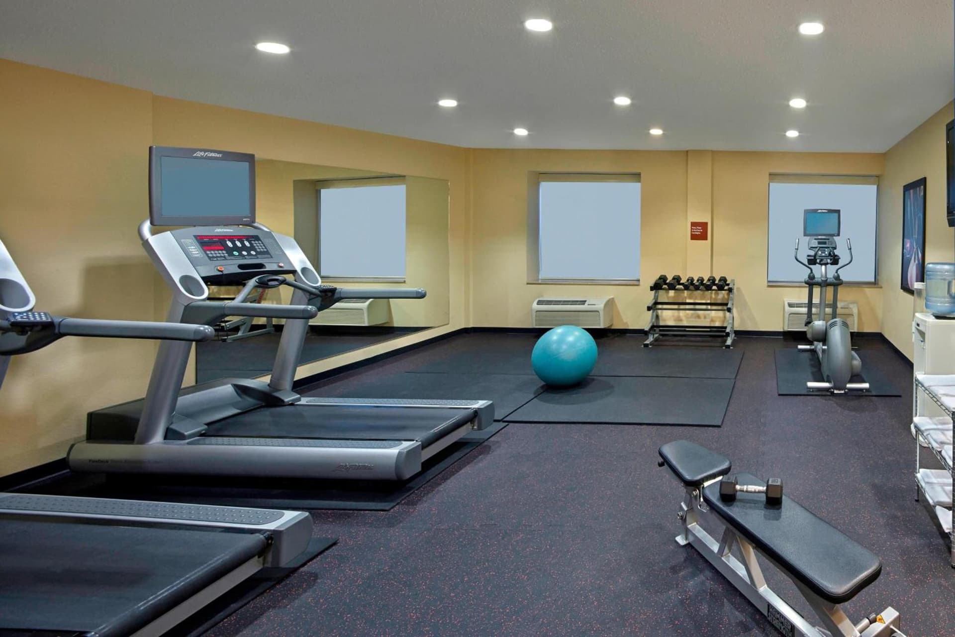 TownePlace Suites by Marriott Albany Downtown/Medical Center gallery photo in Albany, NY — image 31