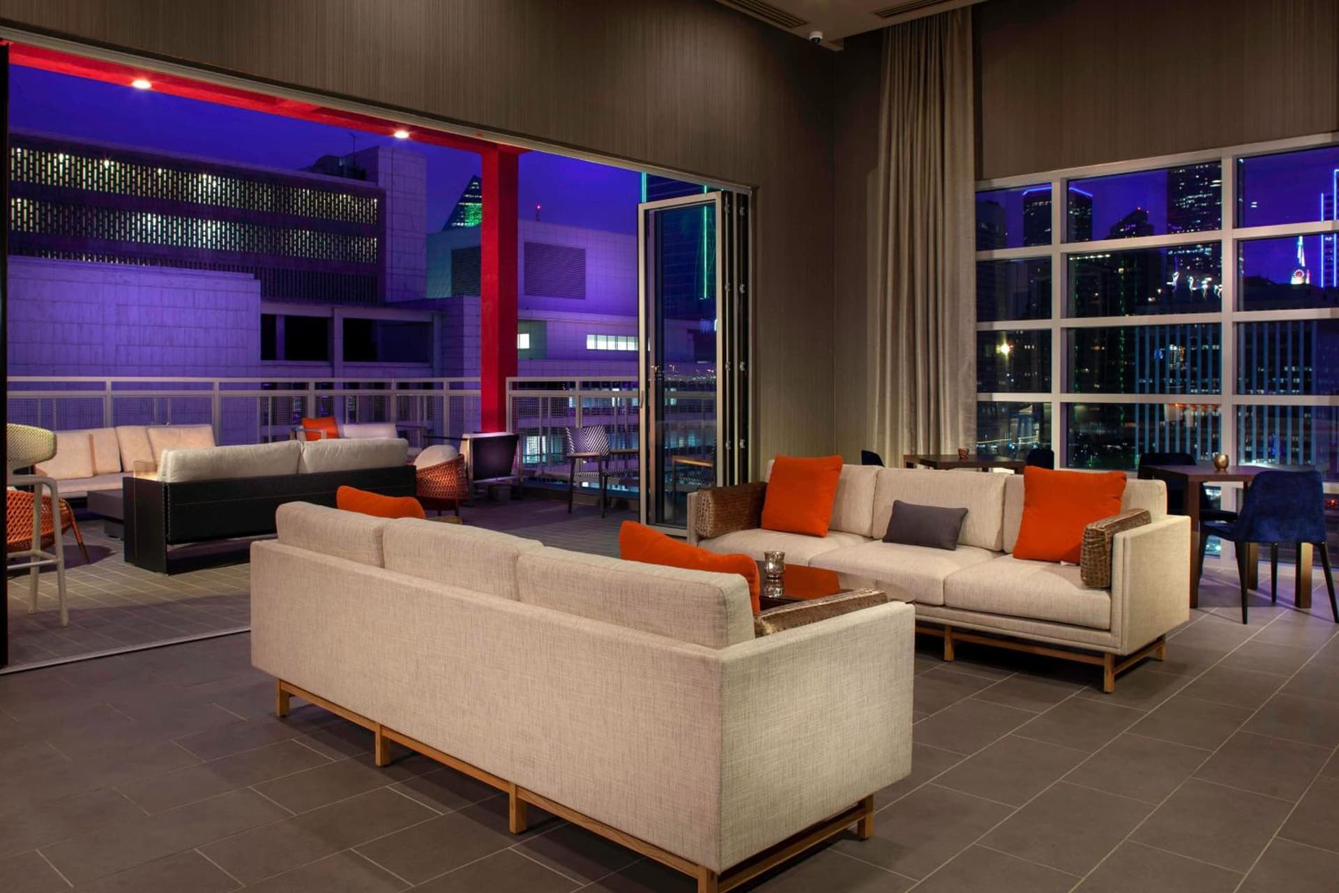 Courtyard by Marriott Dallas Downtown/Reunion District gallery photo in Dallas, TX — image 46