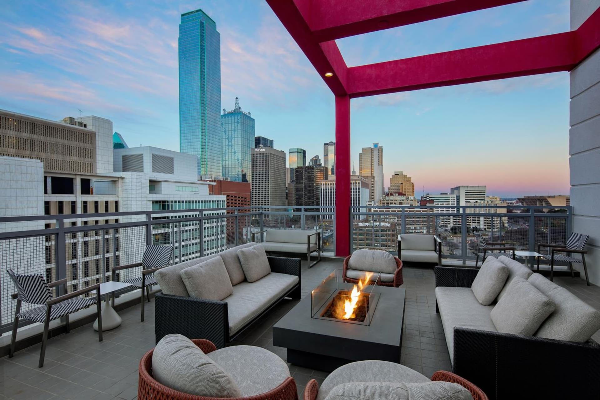 Courtyard by Marriott Dallas Downtown/Reunion District gallery photo in Dallas, TX — image 23