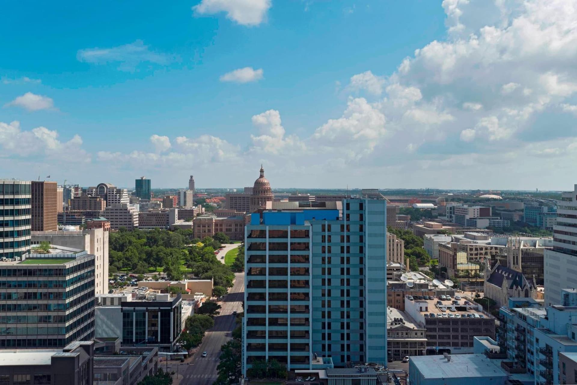 Aloft by Marriott Austin Downtown interior in Austin, TX — gallery photo 2