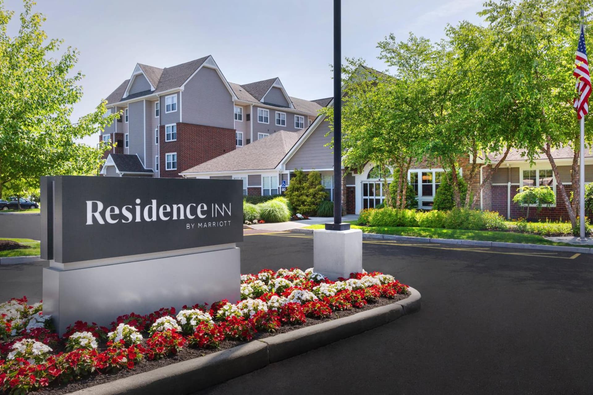 Residence Inn Poughkeepsie interior in Poughkeepsie, NY — gallery photo 2