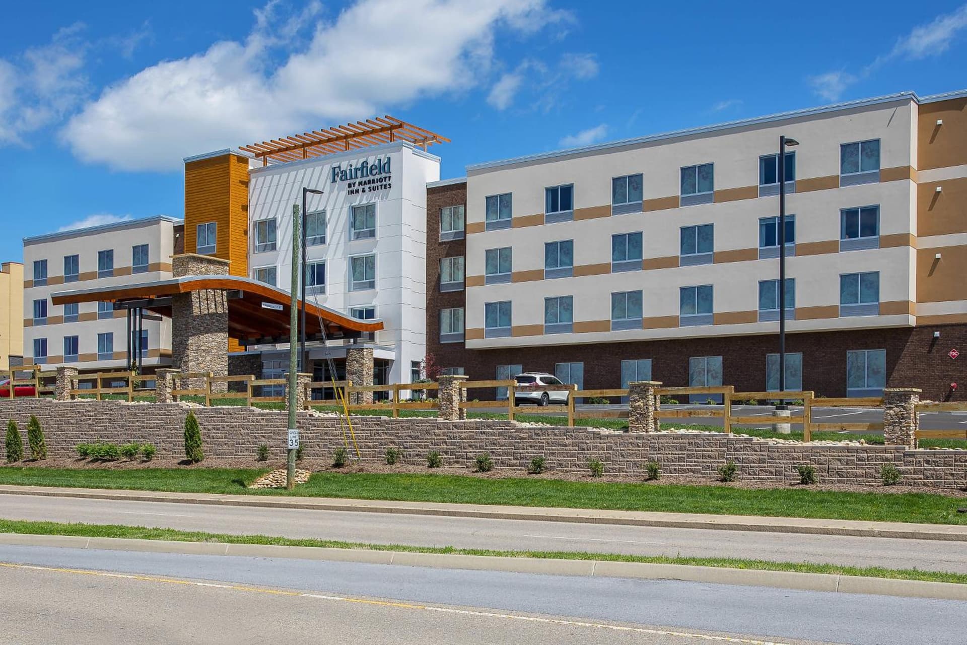 Fairfield Inn & Suites by Marriott Pigeon Forge interior in Pigeon Forge, TN — gallery photo 2