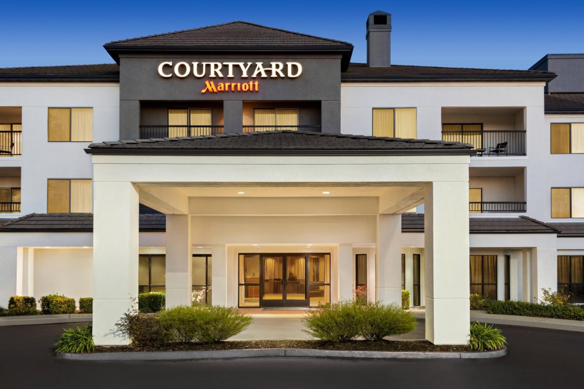 Courtyard by Marriott Roseville exterior or lobby in Roseville, CA — main listing photo