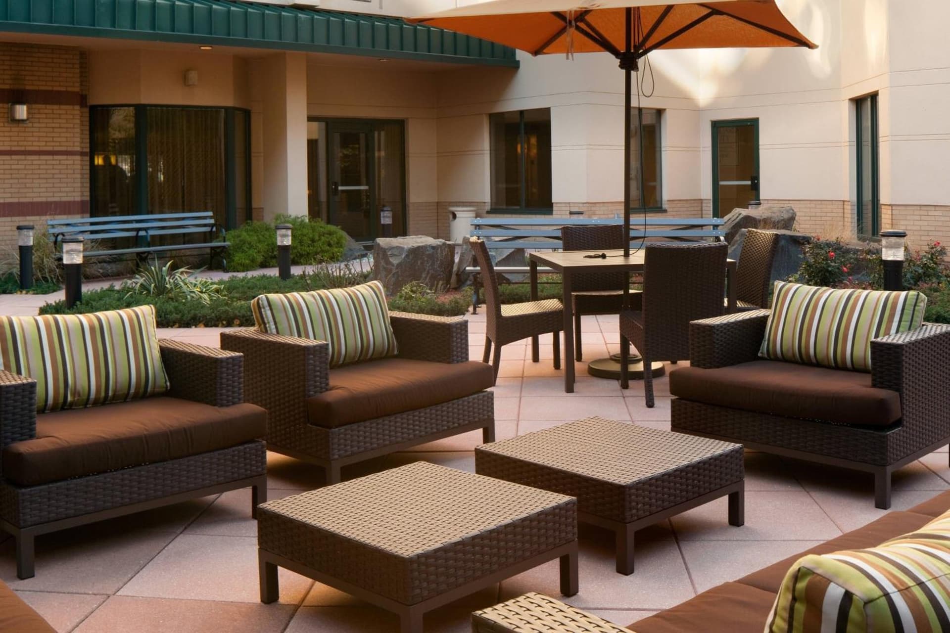Courtyard By Marriott Jersey City Newport gallery photo in Jersey City, NJ — image 12