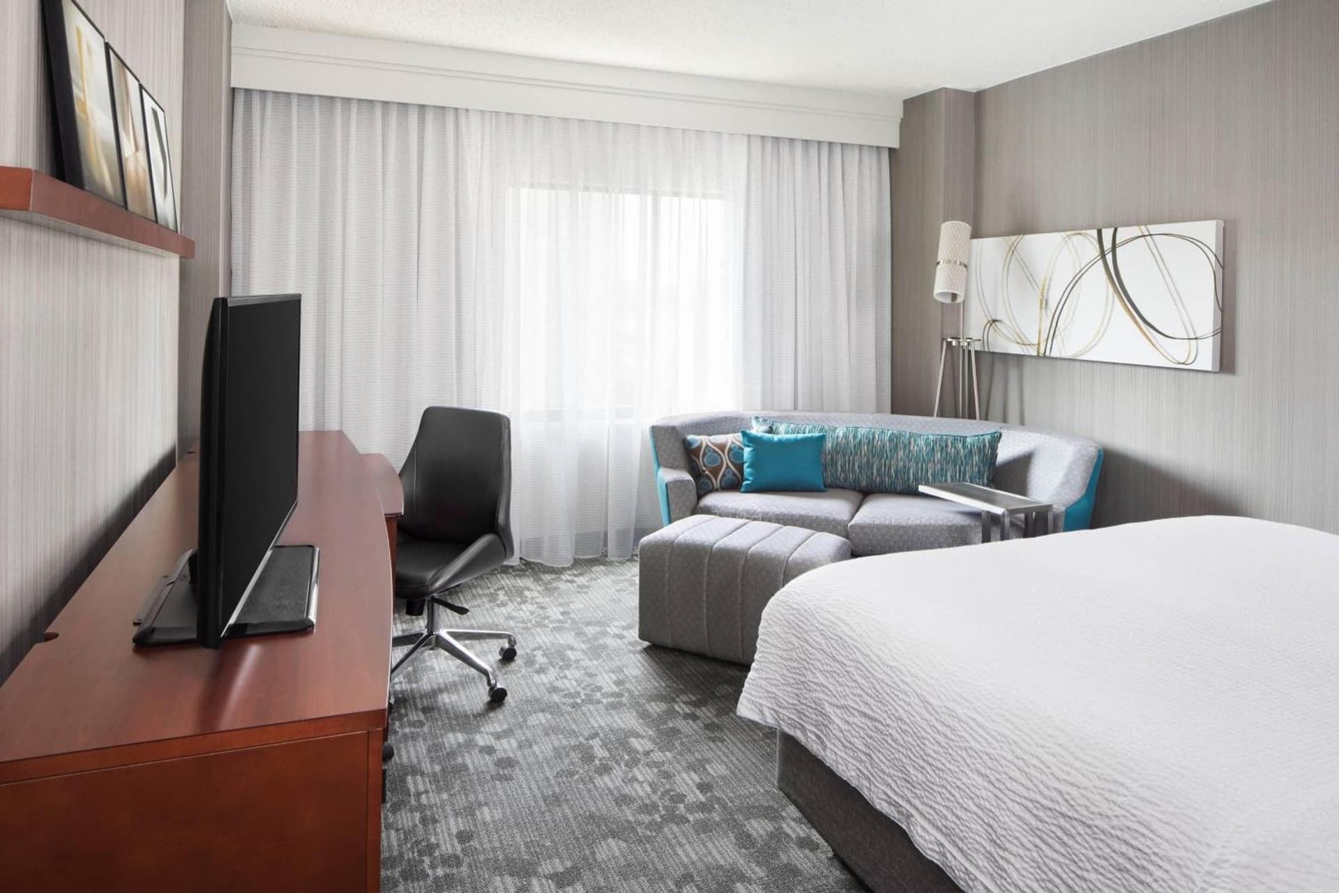 Courtyard By Marriott Jersey City Newport gallery photo in Jersey City, NJ — image 18
