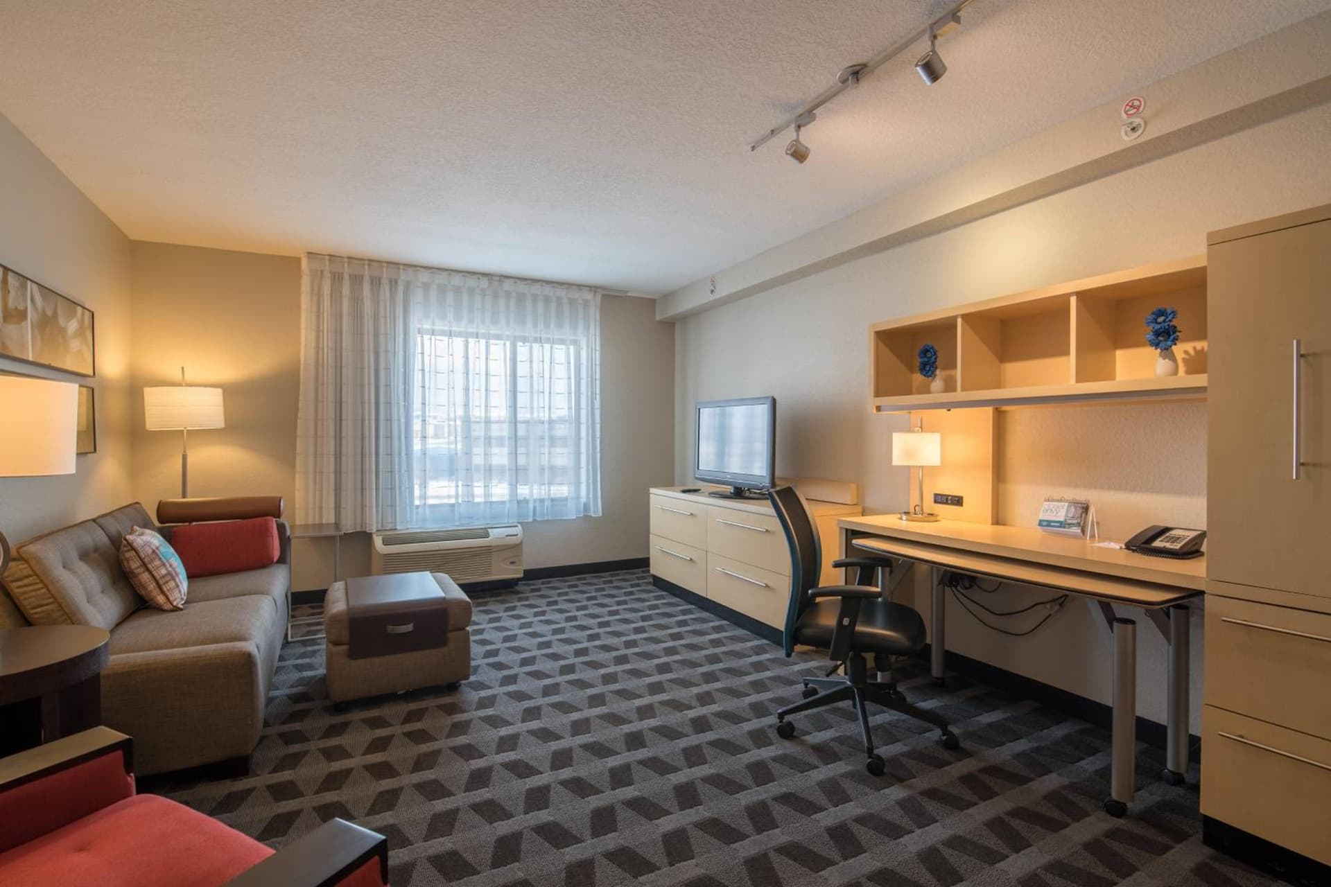 TownePlace Suites by Marriott Provo Orem property views in Orem, UT — gallery photo 3
