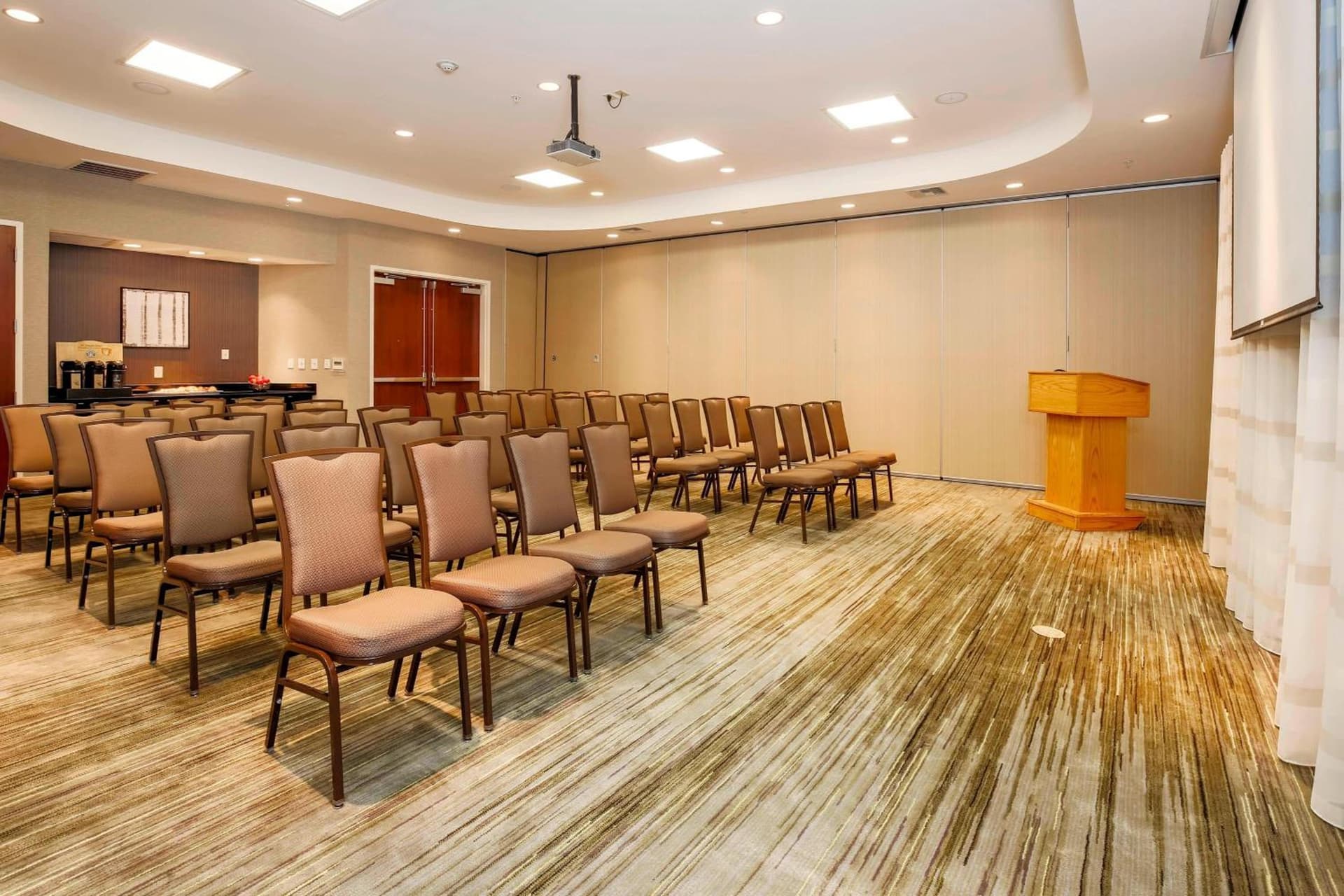 Courtyard by Marriott Dallas Arlington South gallery photo in Arlington, TX — image 28