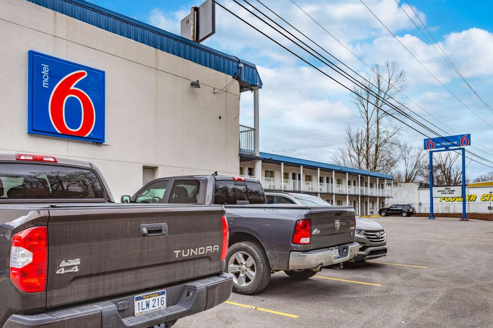 Motel 6-Huntington, WV gallery photo in Huntington, WV — image 5