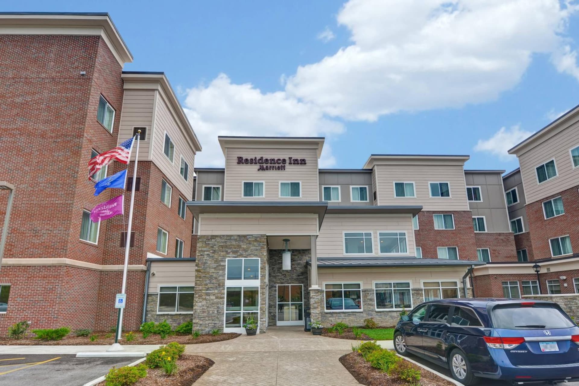 Residence Inn by Marriott Milwaukee North/Glendale interior in Glendale, WI — gallery photo 2
