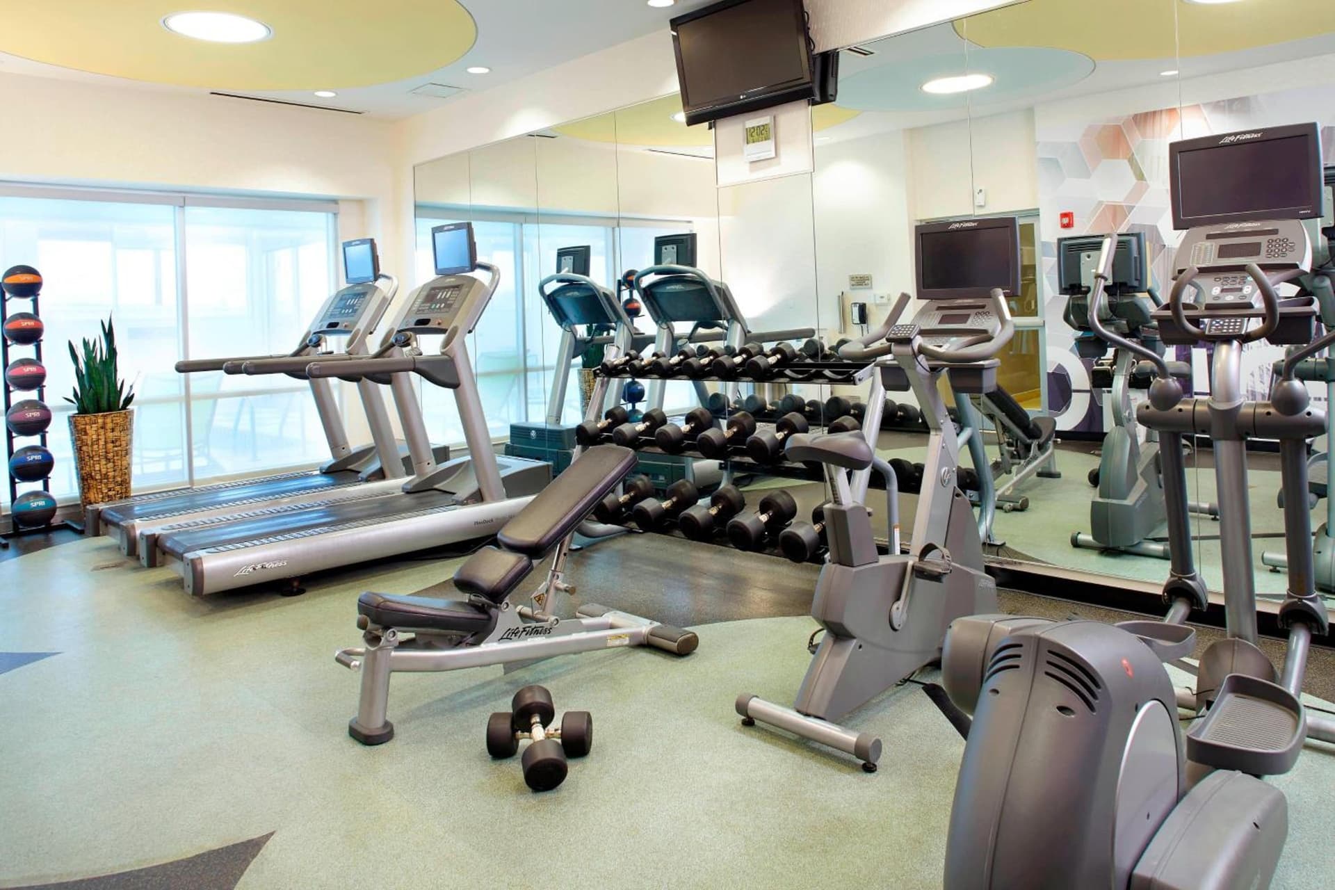 SpringHill Suites by Marriott Chicago Waukegan/Gurnee gallery photo in Waukegan, IL — image 13