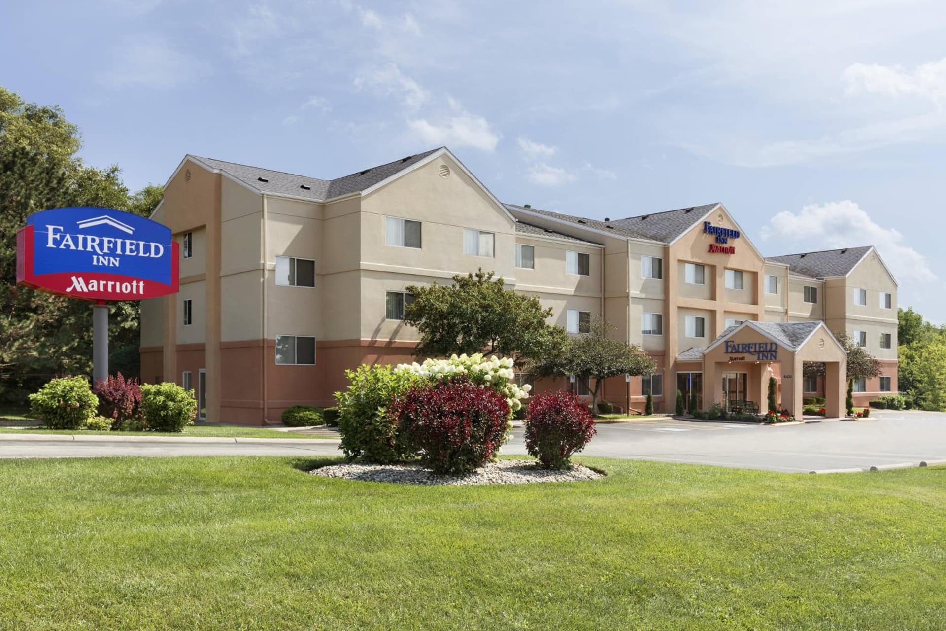 SureStay by Best Western Mount Pleasant Racine featured exterior or lobby in Racine, WI — similar hotel