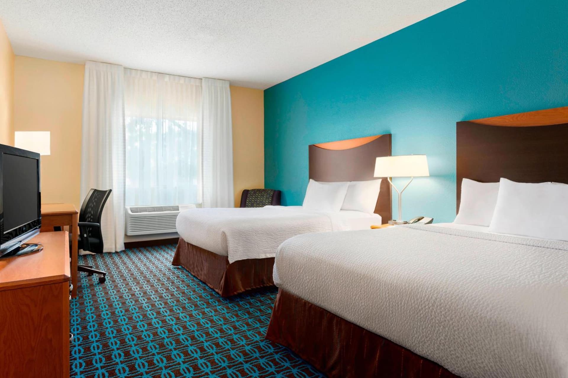 SureStay by Best Western Mount Pleasant Racine interior in Racine, WI — gallery photo 2