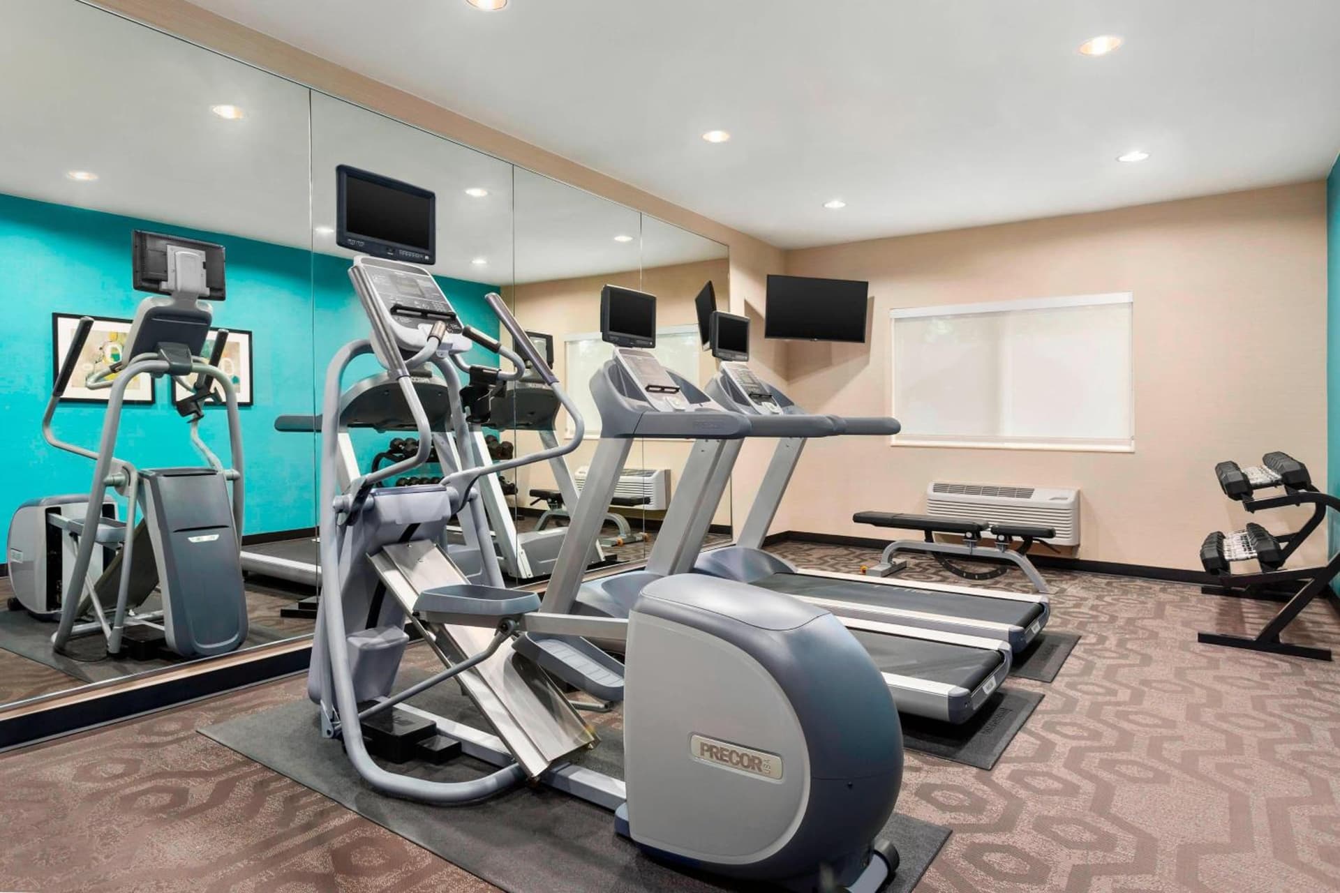 SureStay by Best Western Mount Pleasant Racine gallery photo in Racine, WI — image 16