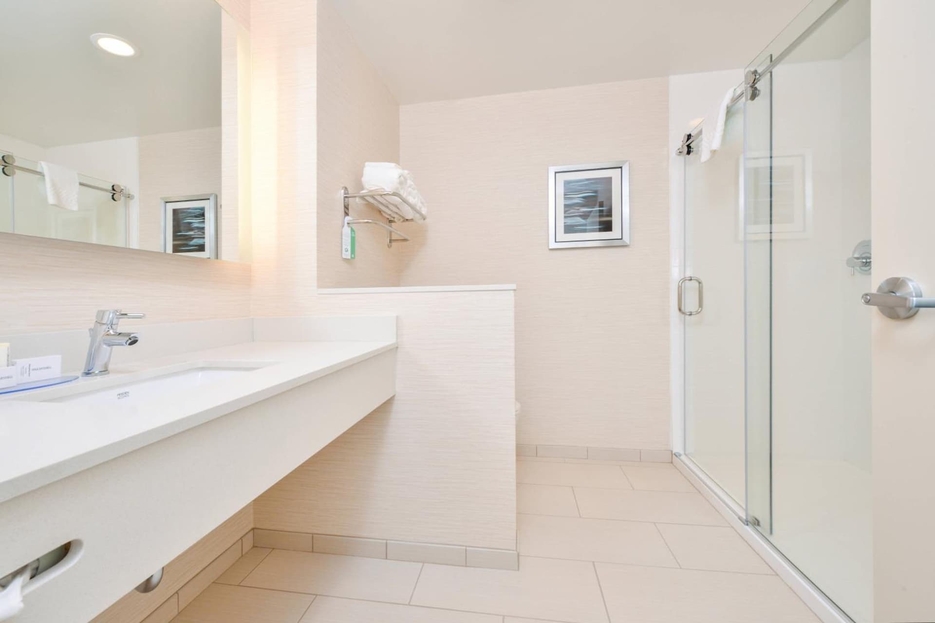 Fairfield Inn & Suites by Marriott Raleigh Cary gallery photo in Cary, NC — image 21