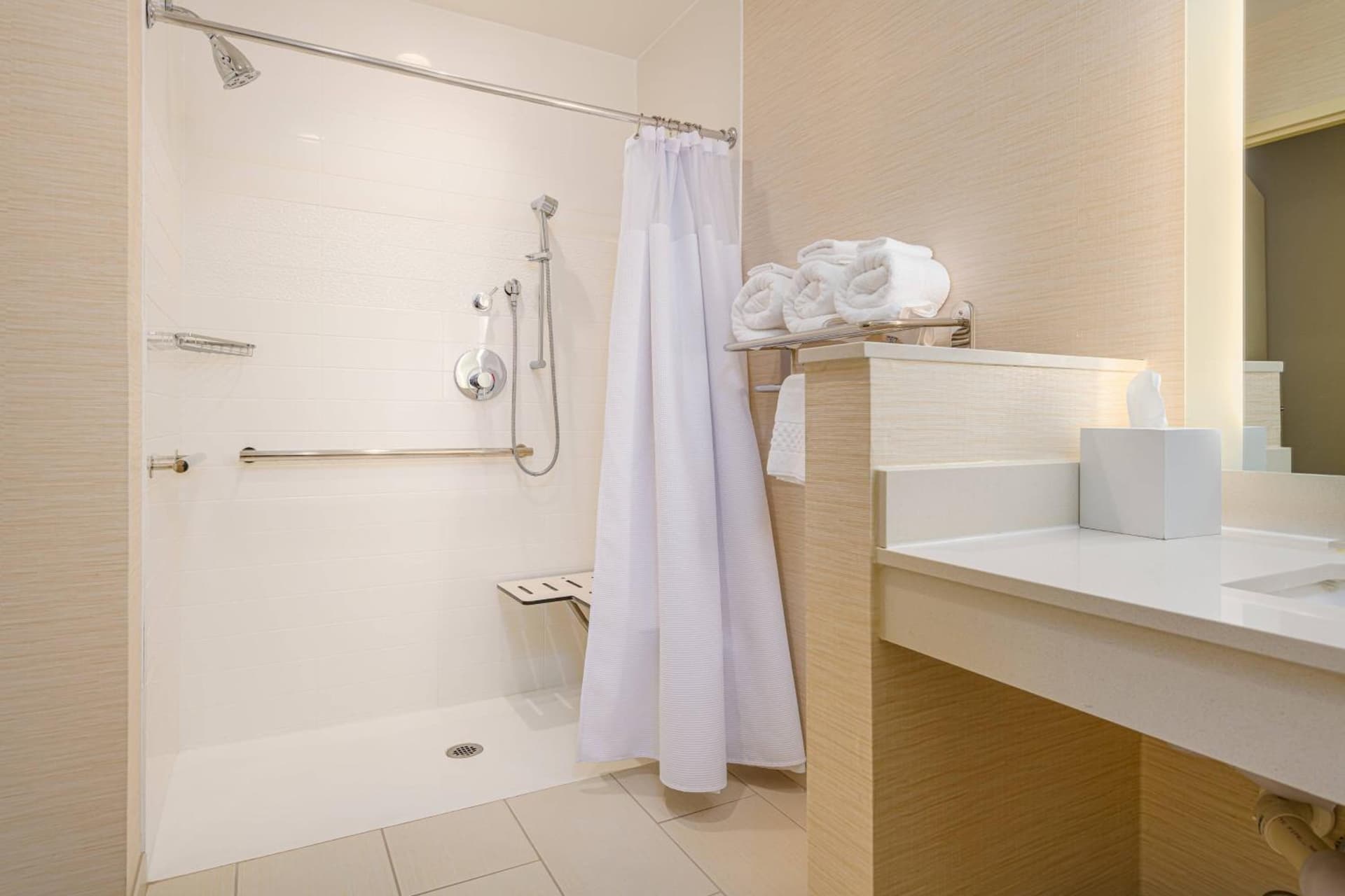 Fairfield Inn & Suites by Marriott Raleigh Cary gallery photo in Cary, NC — image 33