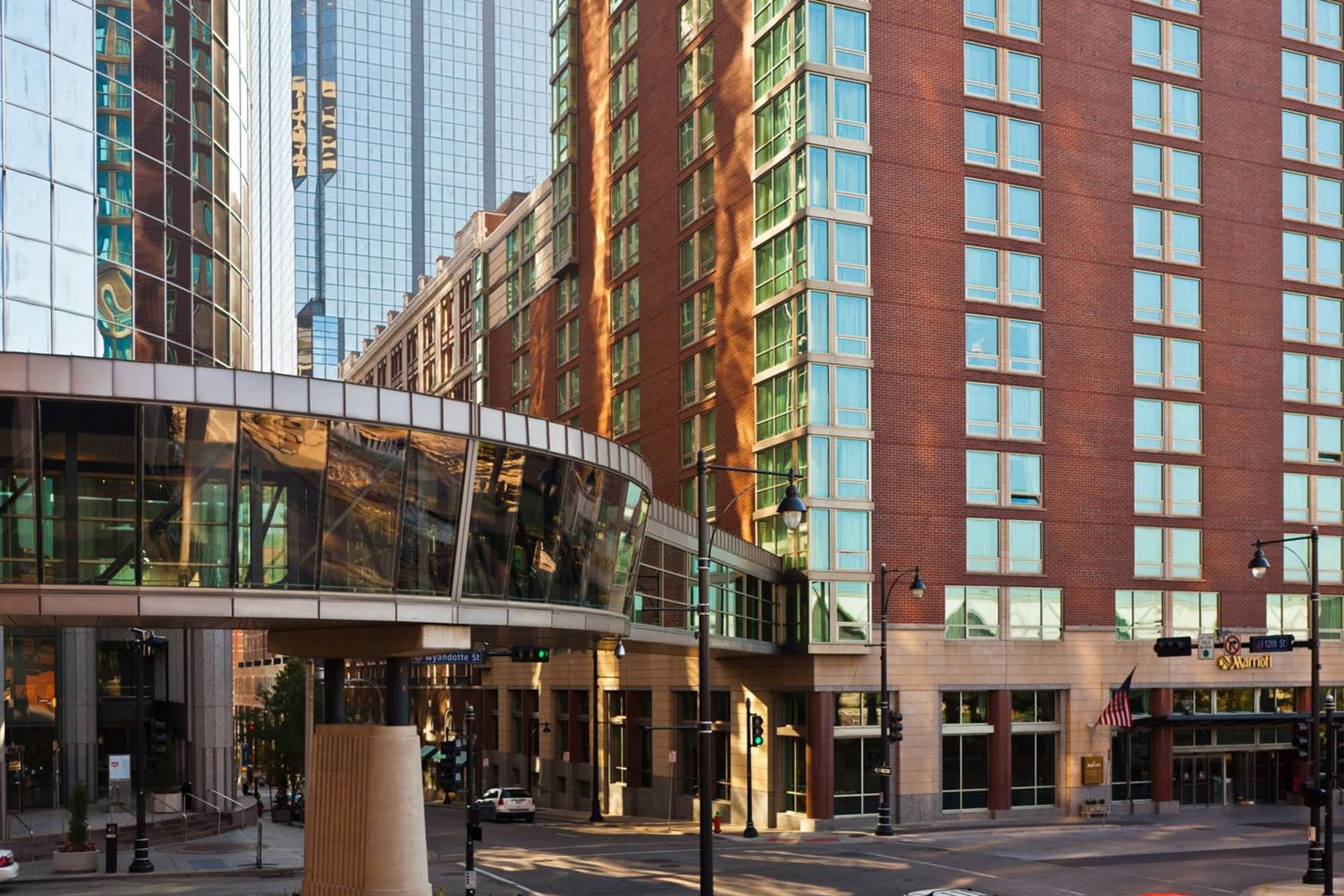 Kansas City Marriott Downtown interior in Kansas City, MO — gallery photo 2