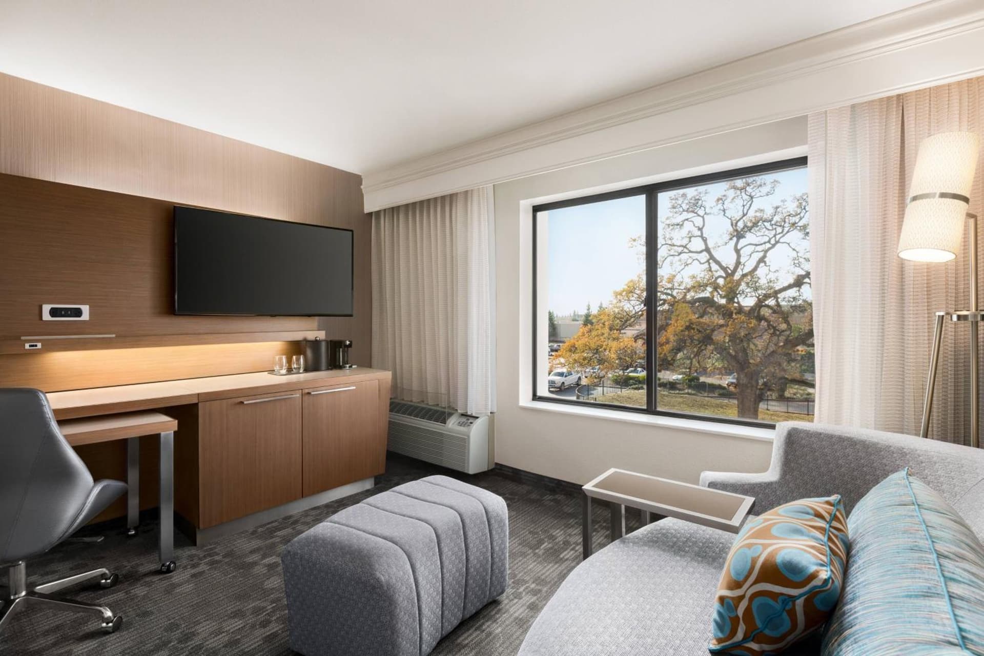 Courtyard by Marriott Roseville gallery photo in Roseville, CA — image 8