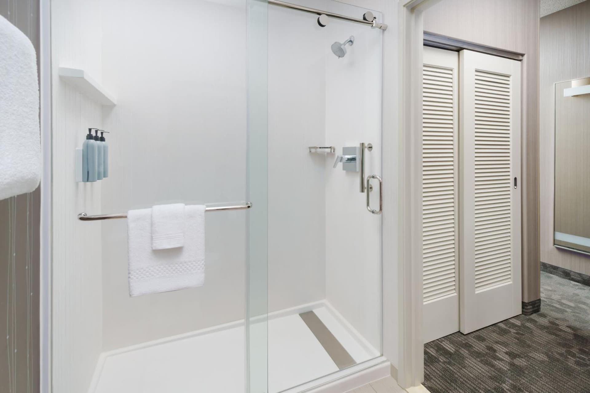 Courtyard by Marriott Roseville gallery photo in Roseville, CA — image 4