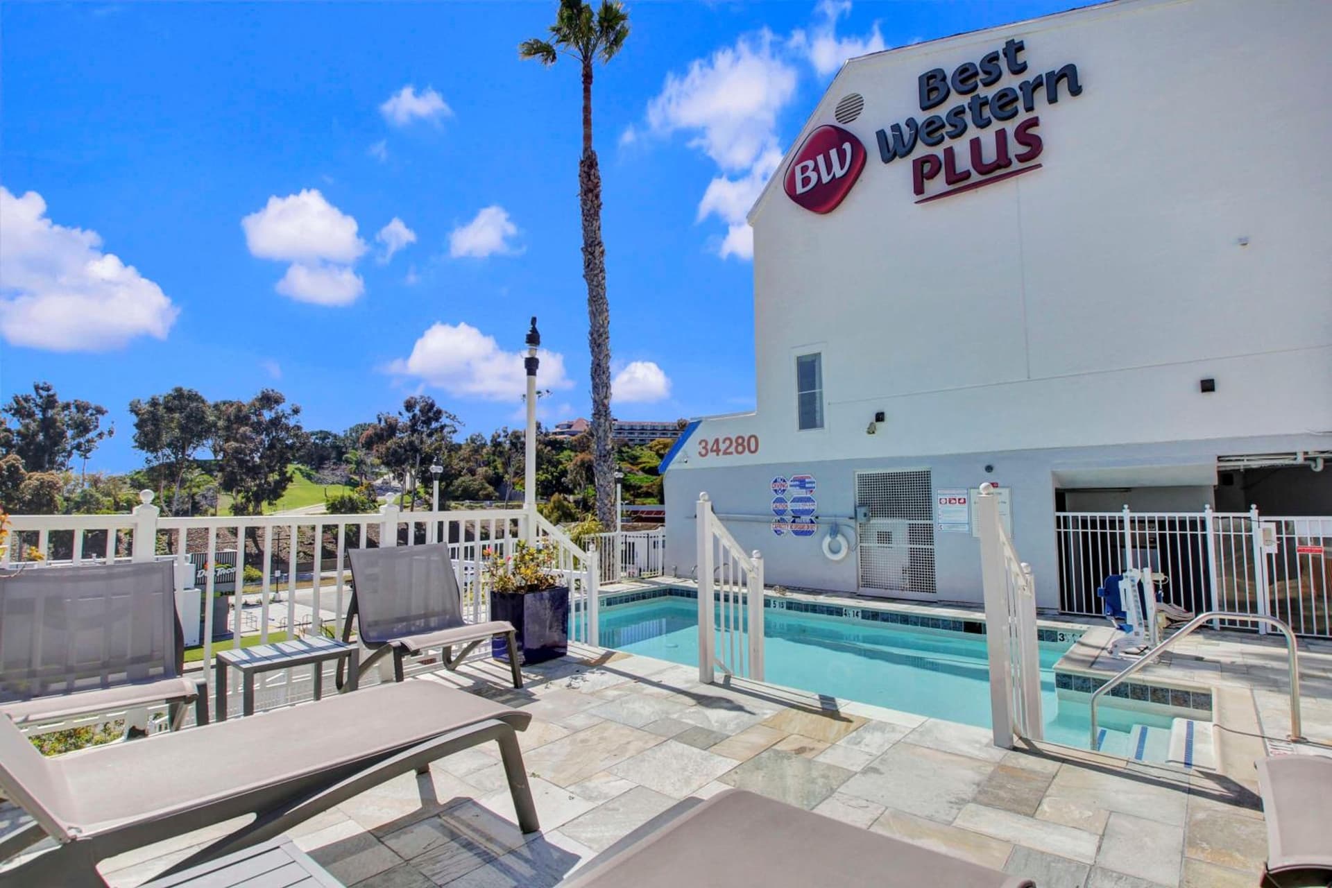 Best Western Plus Marina Shores Hotel gallery photo in Dana Point, CA — image 36