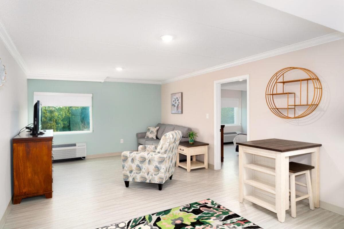 Bella Vista Hotel & Suites gallery photo in Lynchburg, VA — image 16